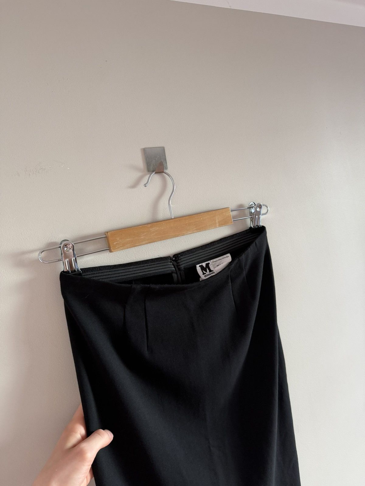 Missoni Missoni Black Stretch Pencil Skirt Minimalist Size 26" / US 2 / IT 38 - 2 Thumbnail