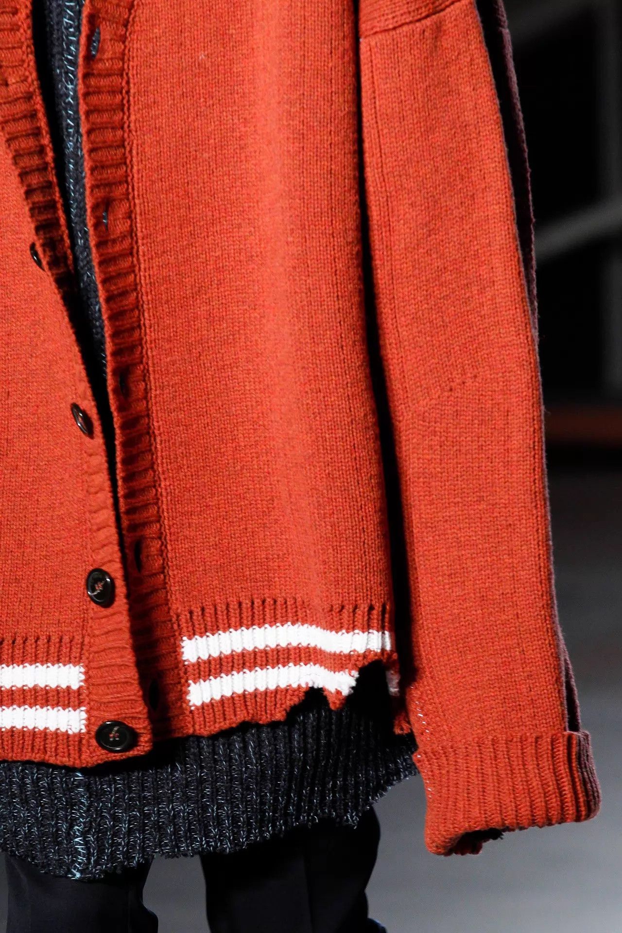 Raf Simons Raf Simons 16FW Distressed V-neck Wool Cardigan One Size Size US M / EU 48-50 / 2 - 9 Thumbnail