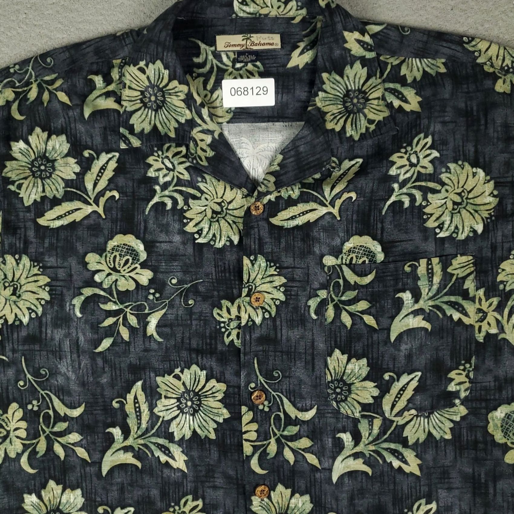 Tommy Bahama Tommy Bahama Shirt Mens Medium Gray Floral Silk Button Up Short Sleeve Size US M / EU 48-50 / 2 - 3 Thumbnail