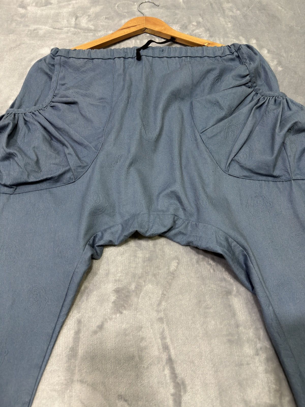 Issey Miyake NE-NET AOP Monkeys Jacquard Drop-Crotch Harem Pants Size US 32 / EU 48 - 14 Thumbnail