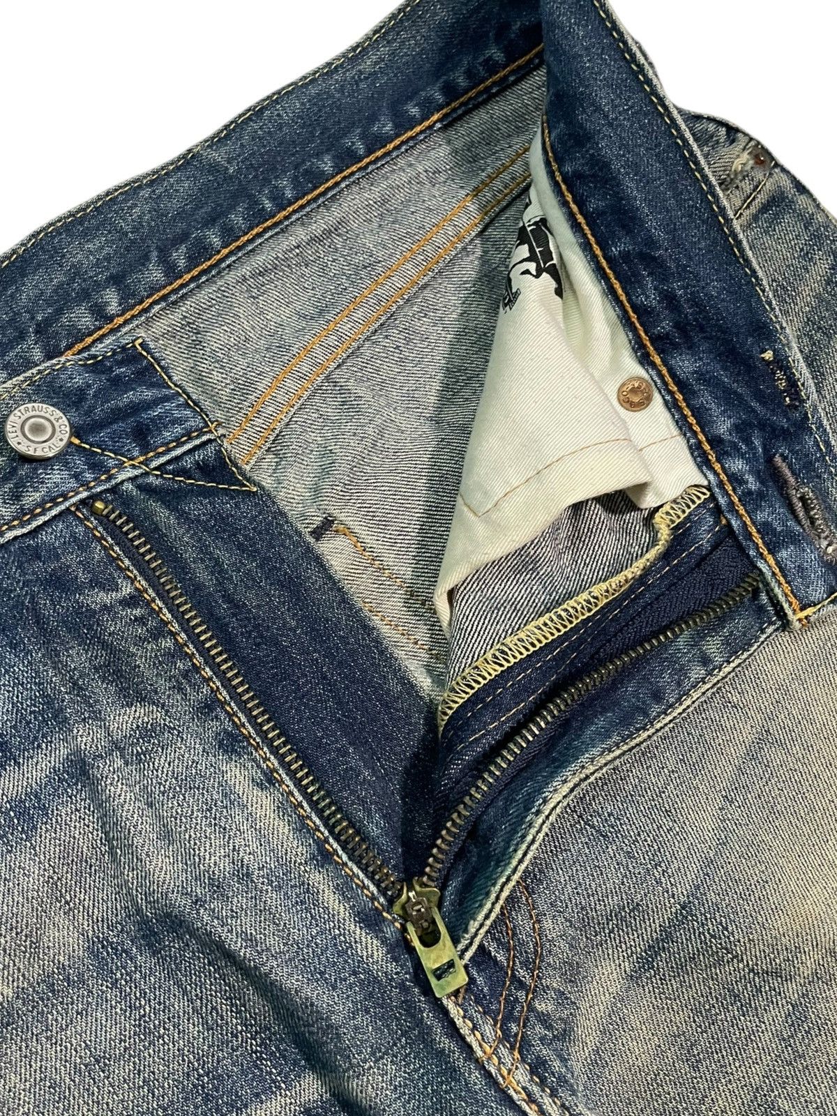 Levi's Vintage Levi’s 505 Jeans Distressed Straight Denim size 34 Size US 34 / EU 50 - 6 Thumbnail
