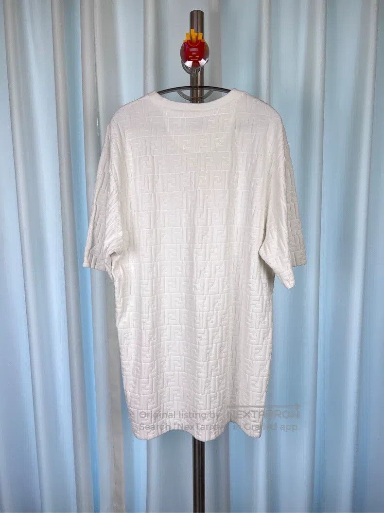 Fendi Fendi Full print logo white towel short sleeve Size US XXL / EU 58 / 5 - 2 Thumbnail