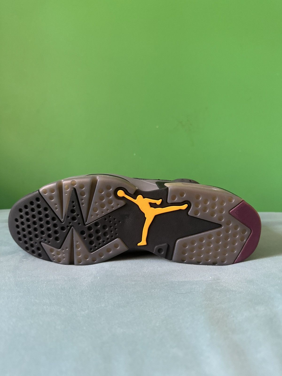 Jordan Brand Nike Air Jordan 6 Bordeaux 2021 Size US 10.5 / EU 43-44 - 5 Thumbnail