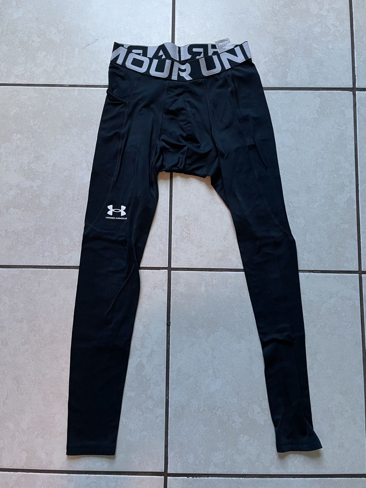 Under Armour Under Armour Cold Gear Leggings – Size M Size US 32 / EU 48 - 1 Thumbnail