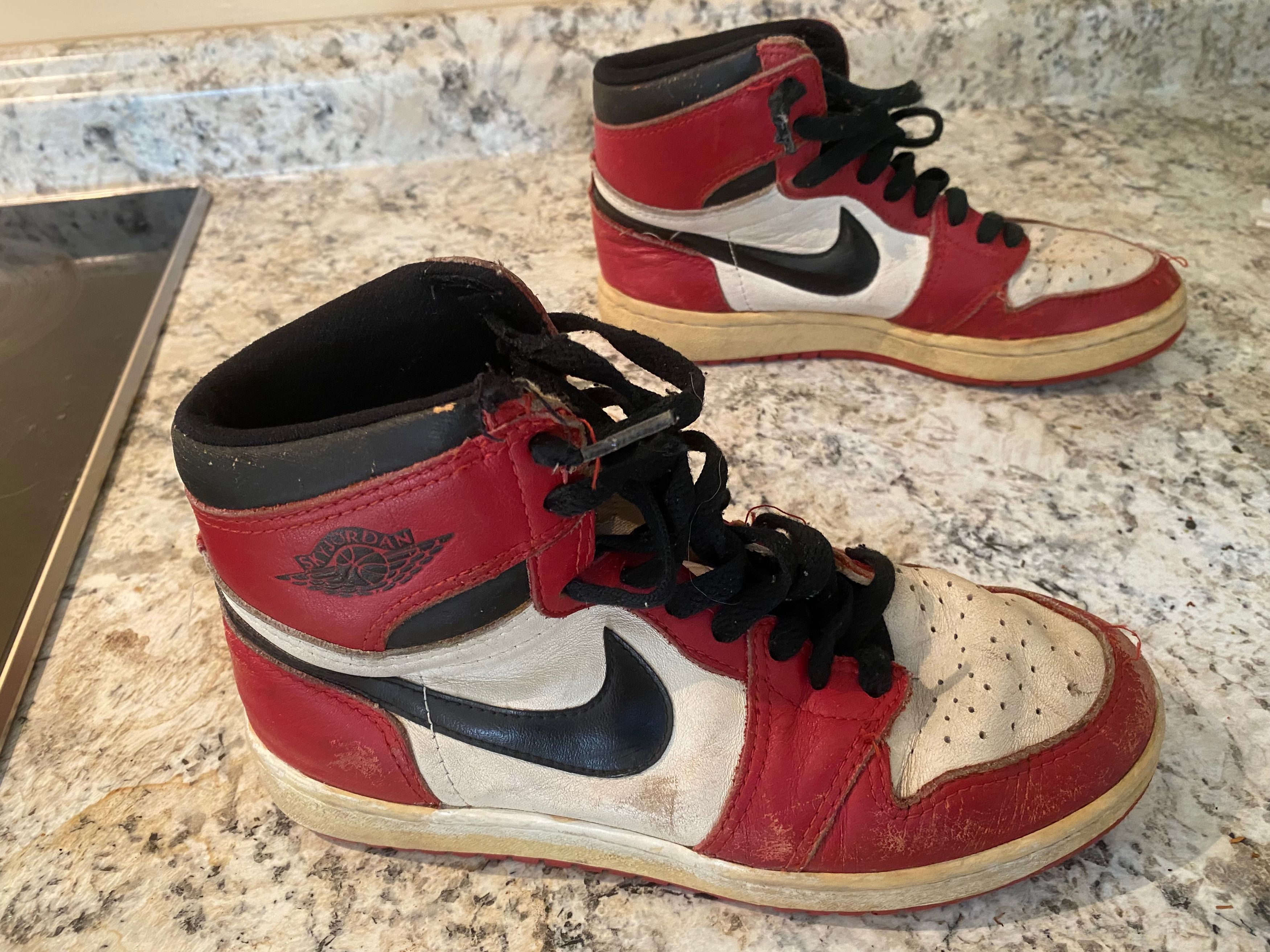 Nike 1985 sky jordans Size US 5.5 / IT 35.5 - 9 Thumbnail