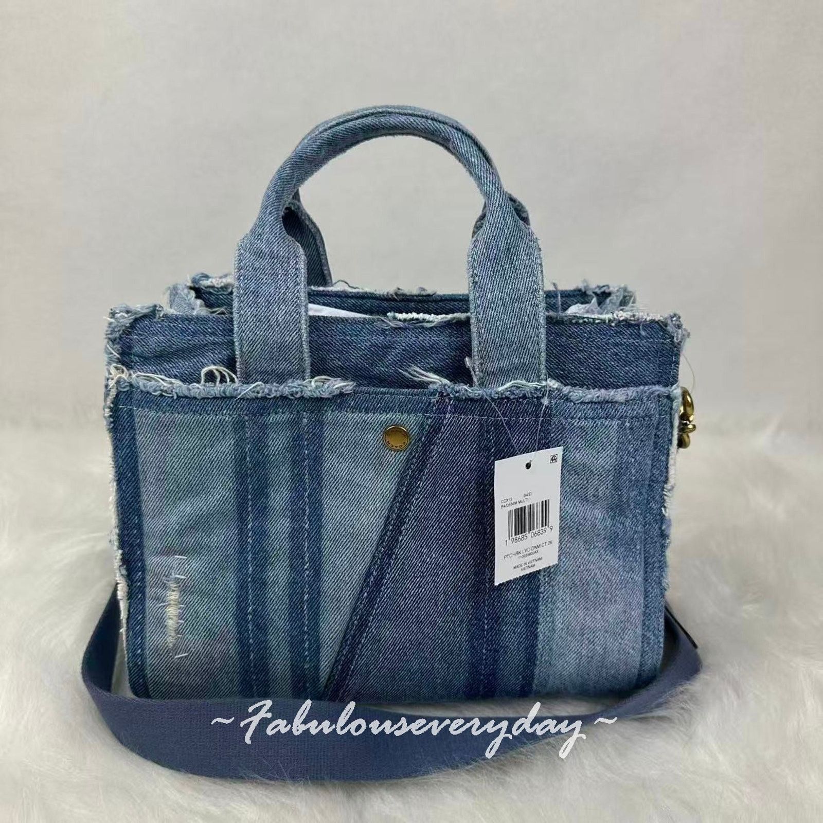 Coach Coach Cargo Tote Bag 26 Crossbody Denim Patchwork CCX13 NWT Size ONE SIZE - 4 Thumbnail