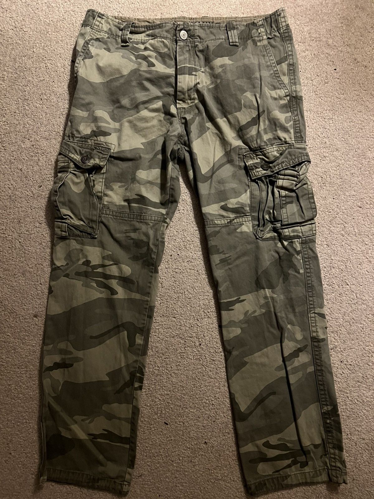 Old Navy Camo pants Size US 34 / EU 50 - 1 Thumbnail