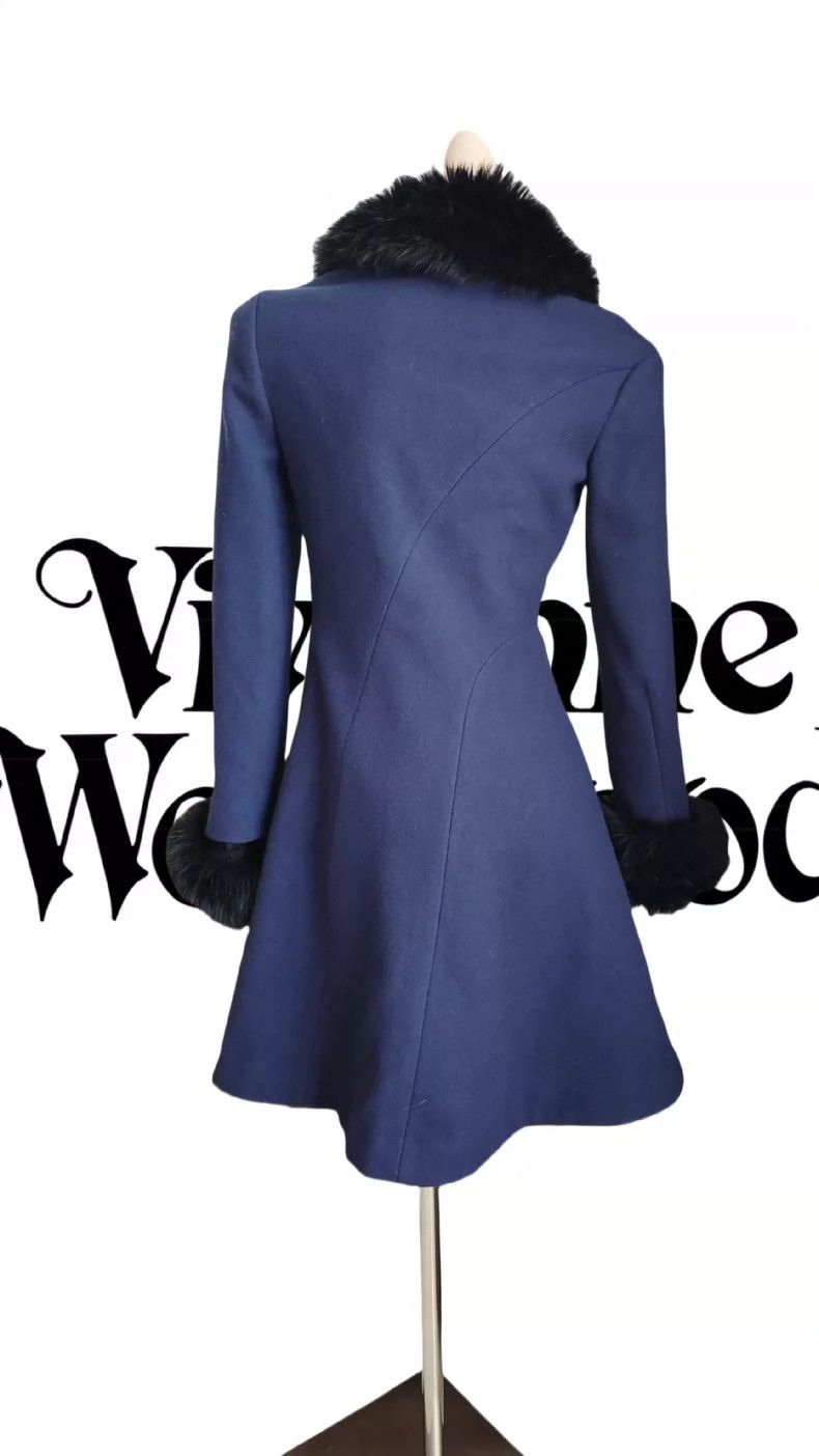 Vivienne Westwood Vivienne Westwood A blue-purple coat with asymmetrical fur Size M / US 6-8 / IT 42-44 - 3 Thumbnail