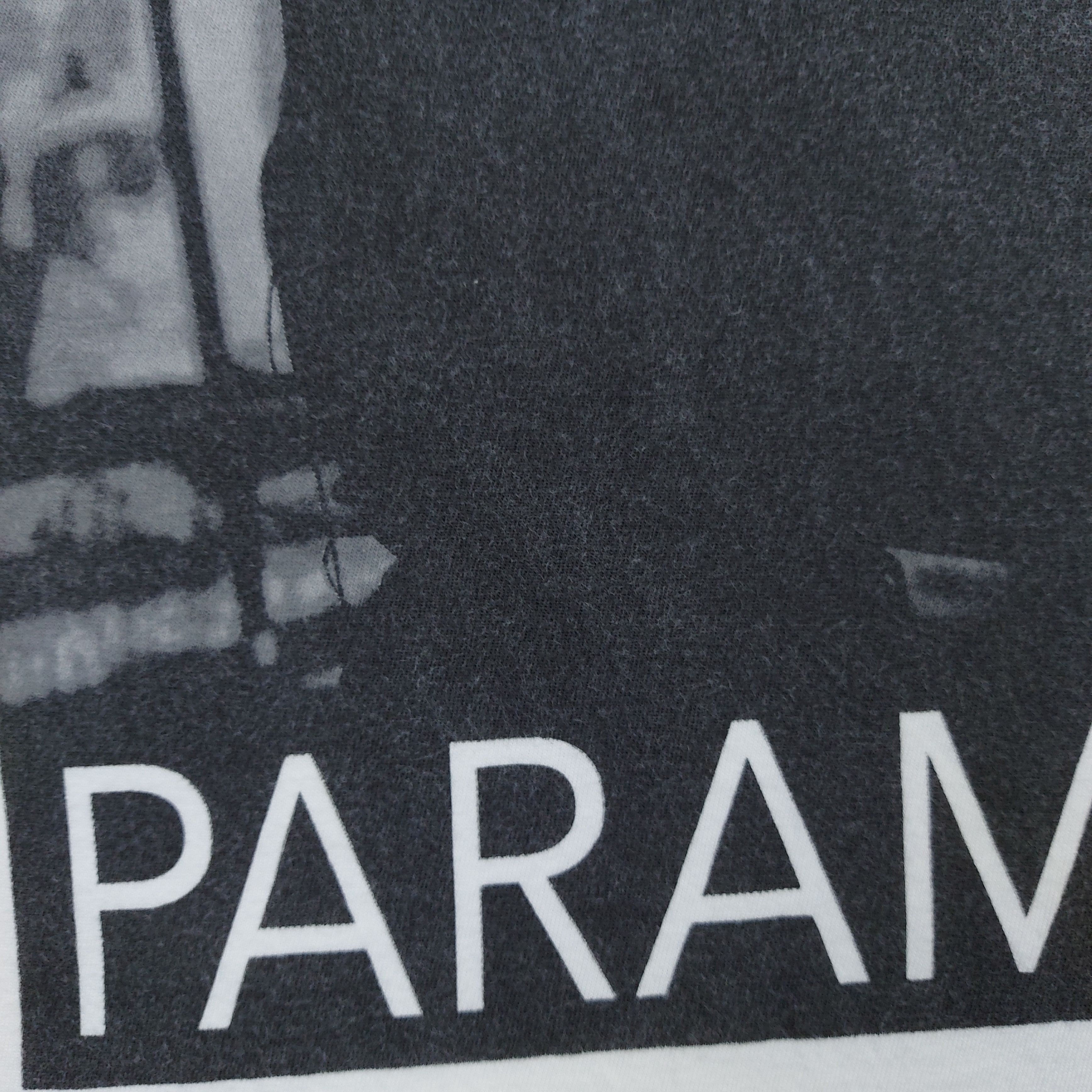 Band Tees Vintage 2010 Paramore Band Silhouette Photo Hot Topic TEE Size US S / EU 44-46 / 1 - 4 Thumbnail