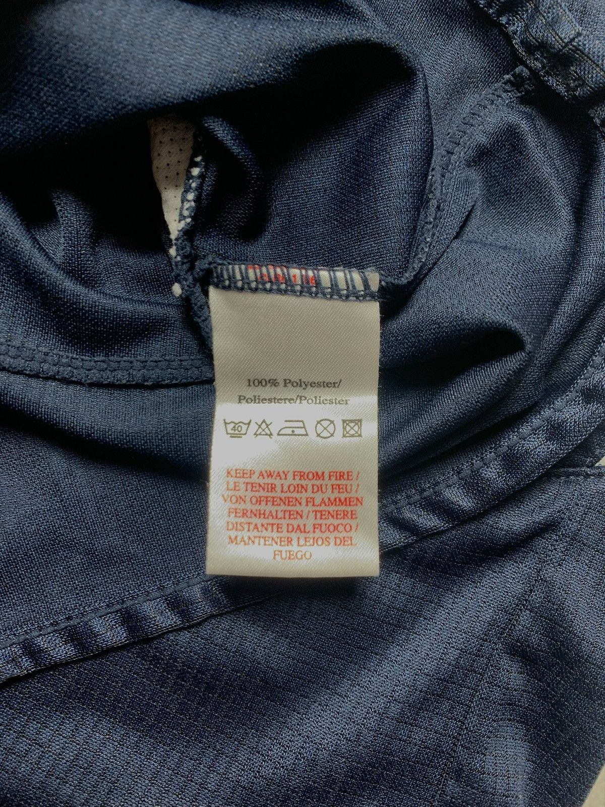 Umbro × Vintage Vintage Umbro England soccer jersey size M logo Size US M / EU 48-50 / 2 - 5 Thumbnail