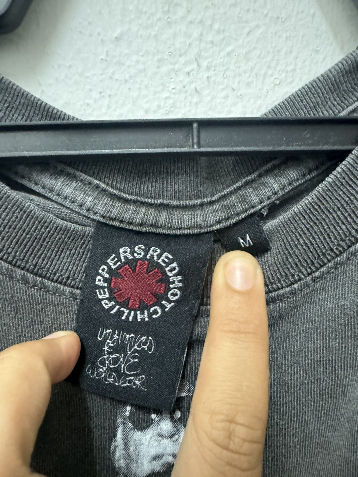 Band Tees Red Hot Chilli Peppers - RHCP Size US M / EU 48-50 / 2 - 7 Thumbnail