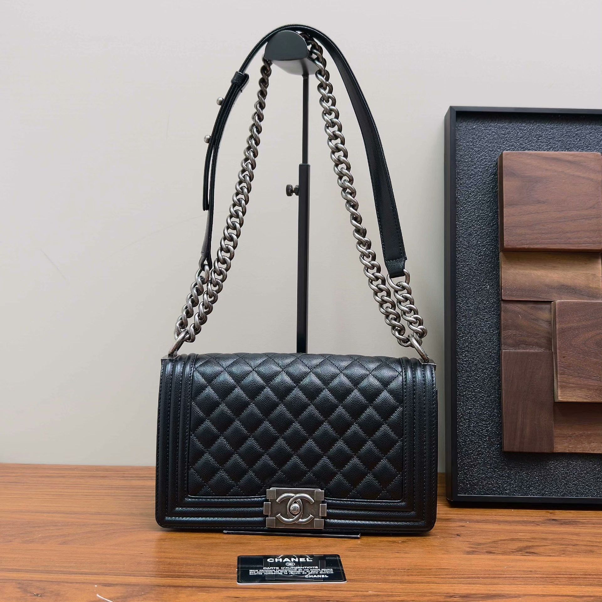 Chanel Pre-loved Bag Very good condition Size ONE SIZE - 1 Thumbnail
