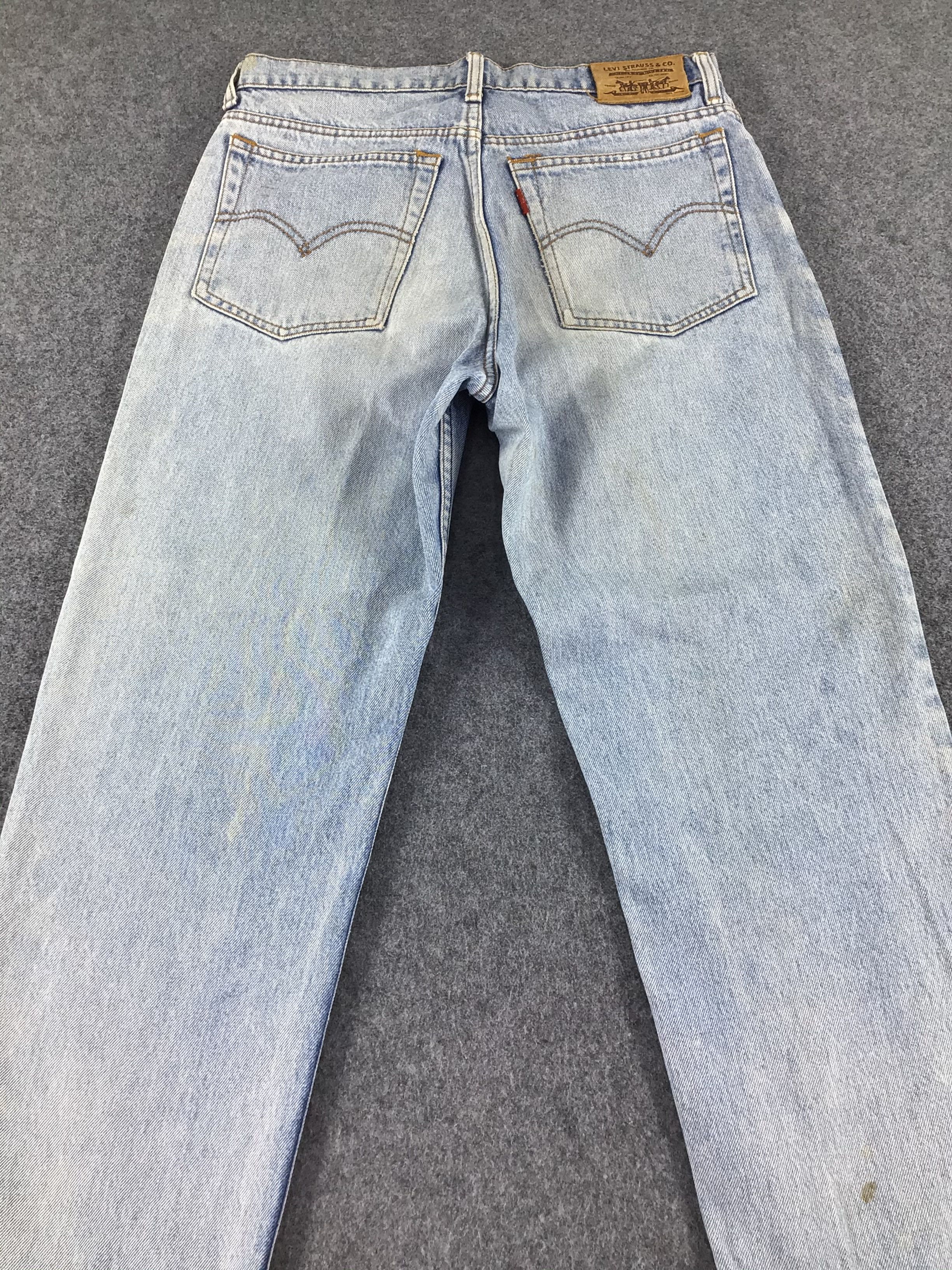 Levi's Vintage Levis 626 Jeans Medium Wash Denim KJ078 Size US 31 - 4 Thumbnail