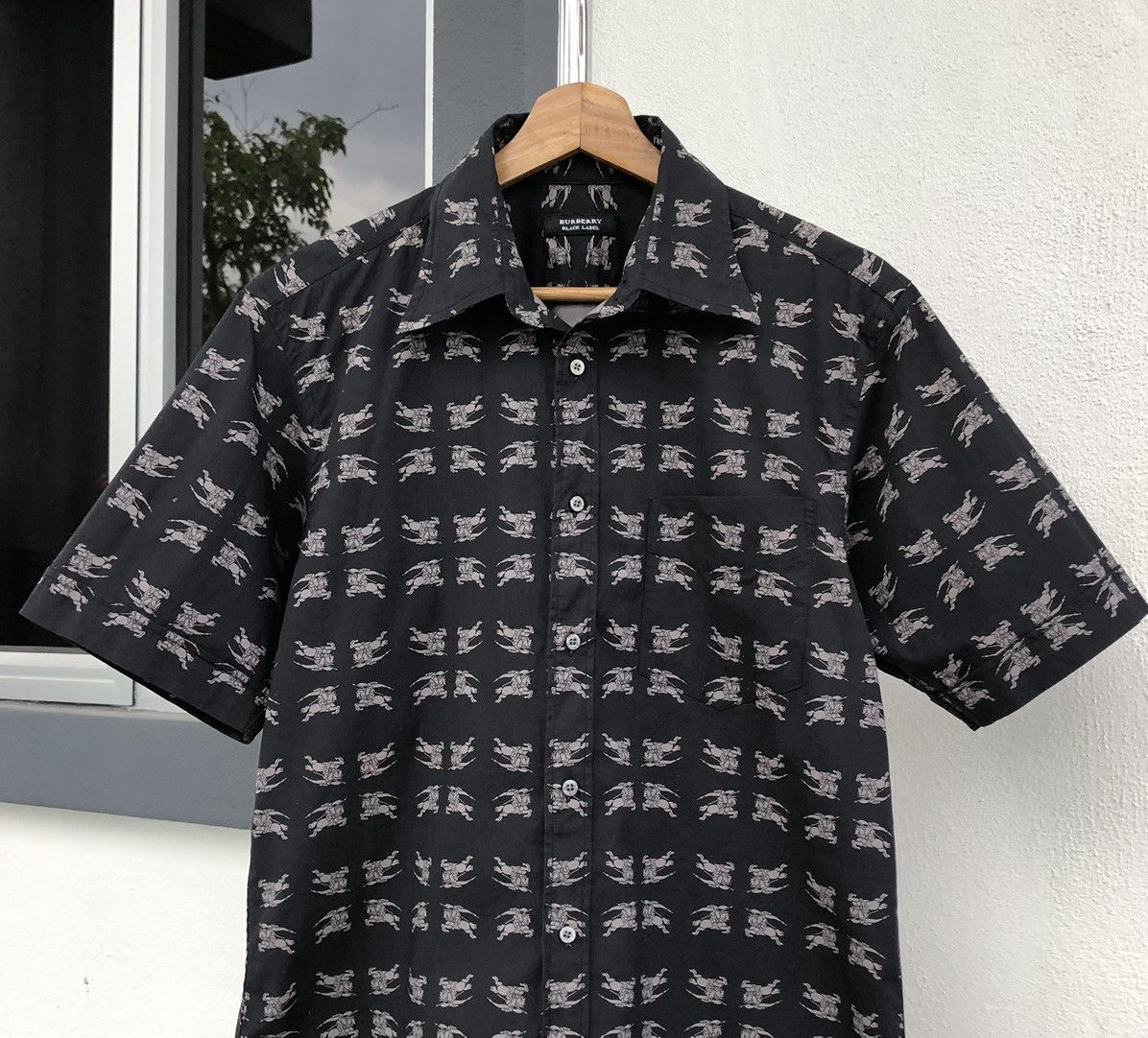 Burberry Burberry Black Label Overprint Logo Stretchable Short Sleeve Size US S / EU 44-46 / 1 - 7 Thumbnail