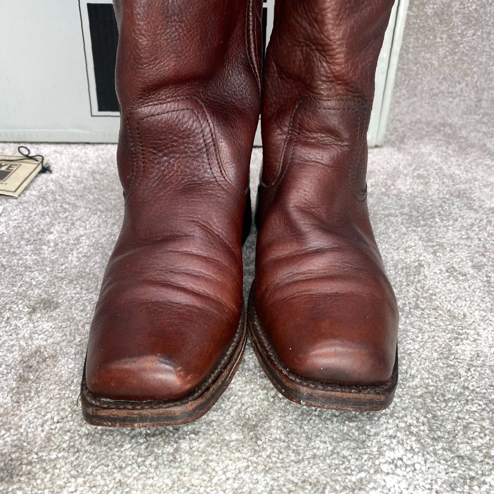 Frye Frye Heath Outside Zip Women's 6B Square Toe Boots Maple Brown Leather Mid-Calf Western Riding Footwear Adult Women Size US 6 / IT 36 - 4 Thumbnail