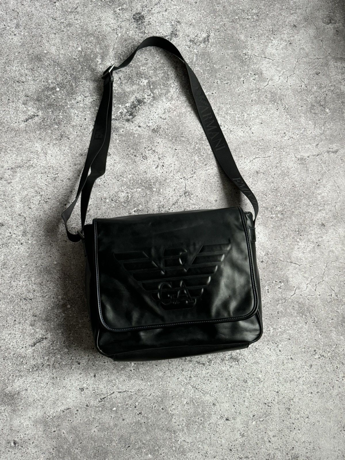 Armani Vintage Armani Y2K leather crossbody bag Size ONE SIZE - 2 Thumbnail