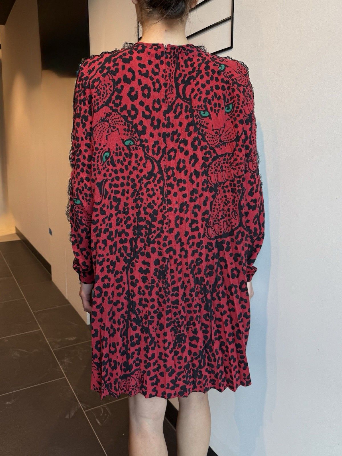 RED Valentino Red Valentino Leopard Print Lace-trimmed Lace Sleeve Dress Size M / US 6-8 / IT 42-44 - 4 Thumbnail
