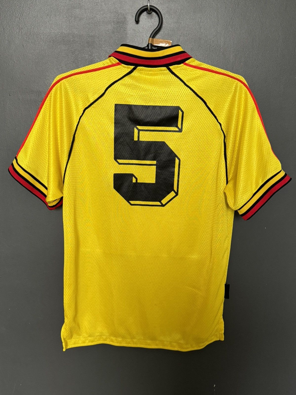 Le Coq Sportif KIDS Watford 99/01 Home Football Jersey Size US S / EU 44-46 / 1 - 2 Thumbnail
