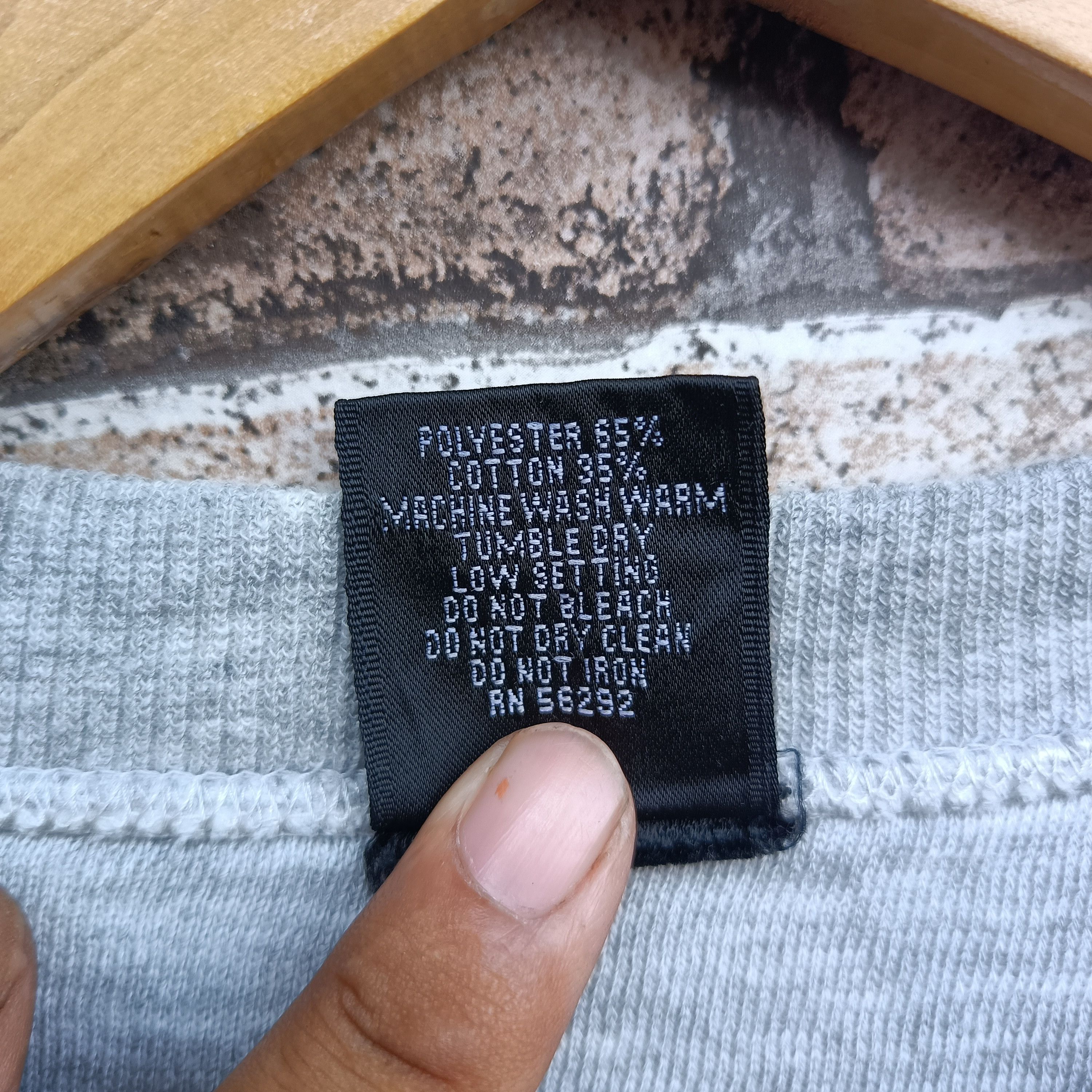Vintage Vintage Huntington Beach Yoo Neek Made In USA Size US L / EU 52-54 / 3 - 4 Thumbnail