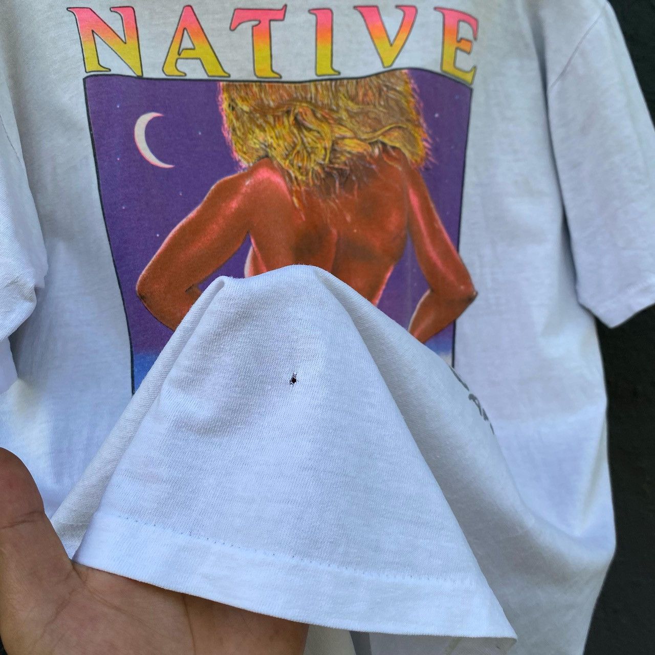 Vintage Thrashed 90S Native Saipan Naked Girl Tee Size US L / EU 52-54 / 3 - 5 Thumbnail
