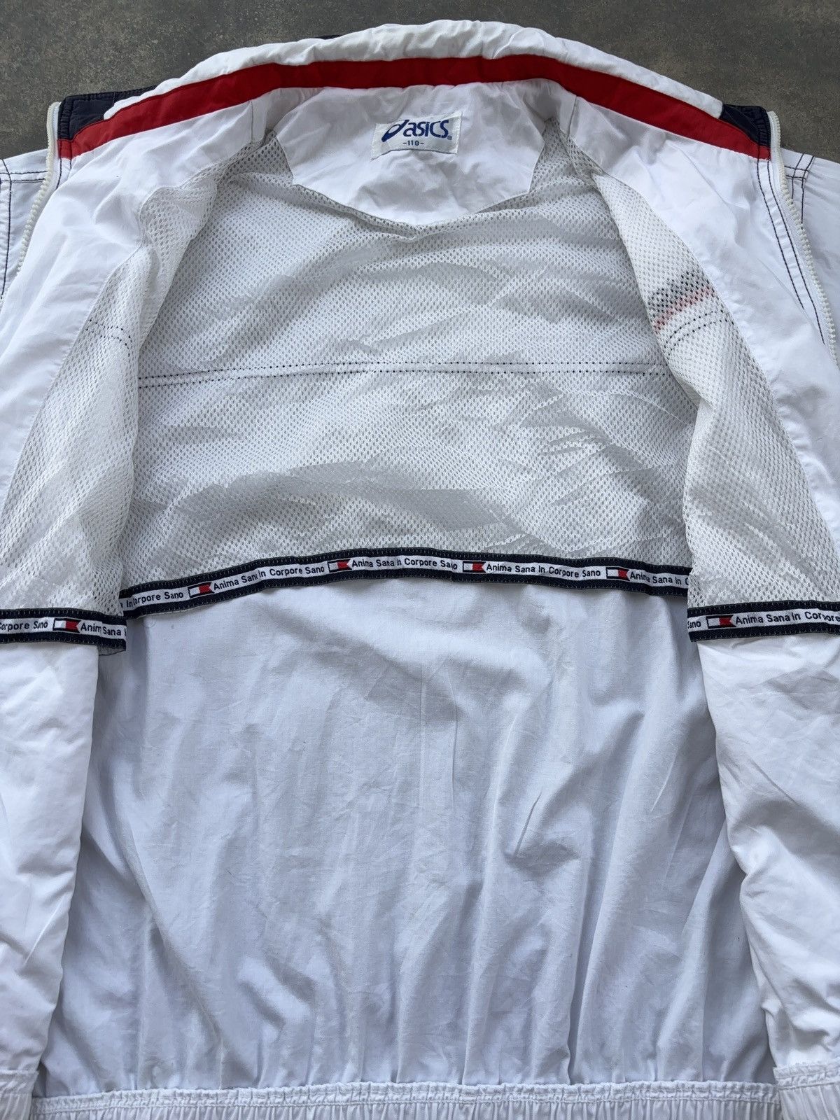 Asics Asics International Vintage White Windbreaker Jacket Size US XL / EU 56 / 4 - 12 Thumbnail