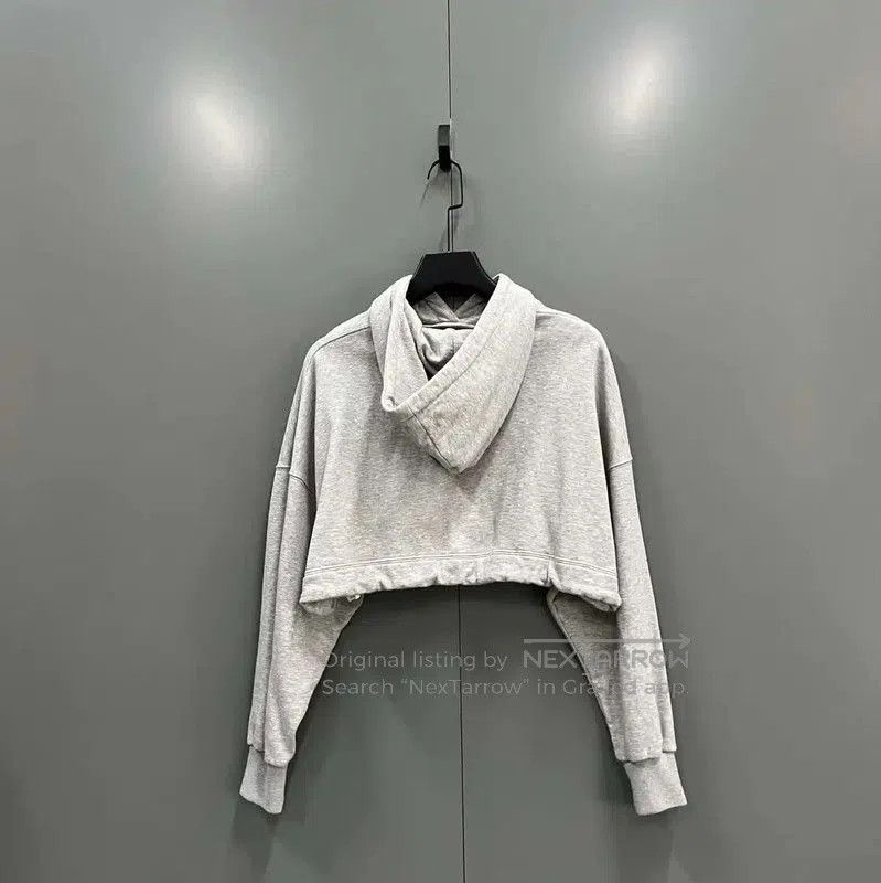 Louis Vuitton Louis Vuitton Gray Logo Crop Hoodie for Women . Size XXS / US 00 / IT 34 - 2 Thumbnail
