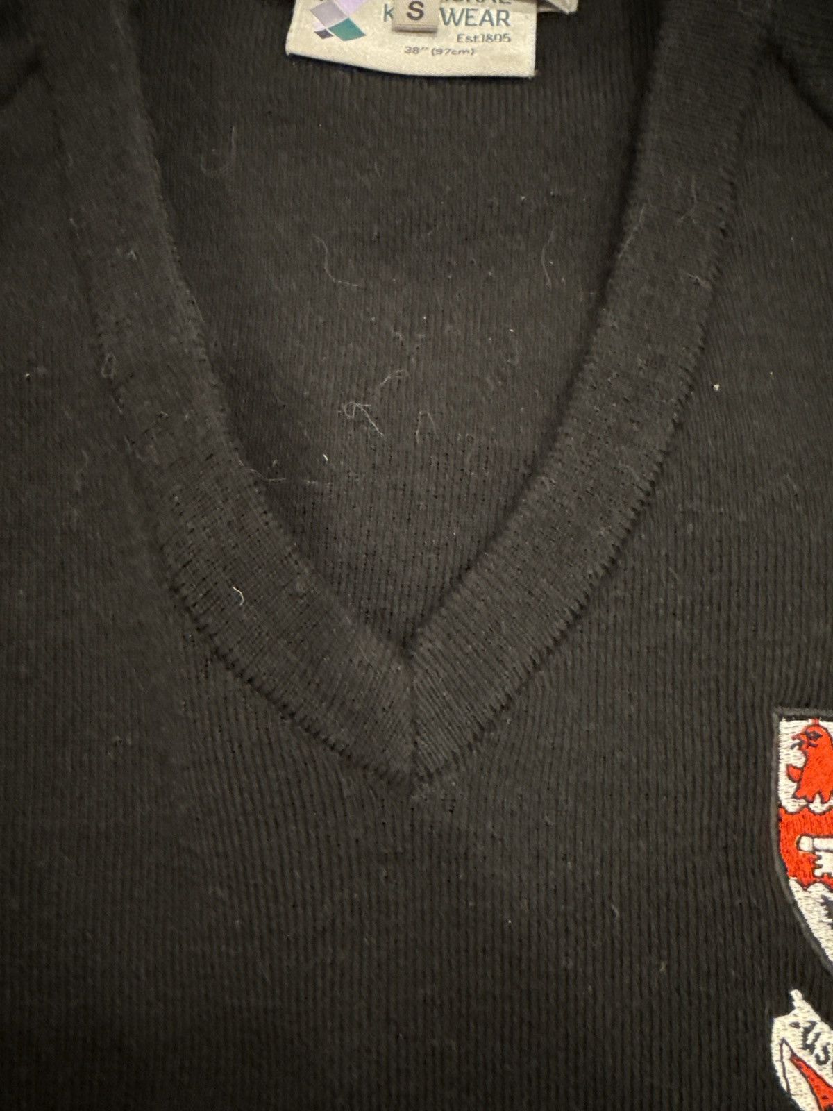 Comme des Garcons Comme des Garcons School Crest V Neck Caridgan Size US S / EU 44-46 / 1 - 4 Thumbnail