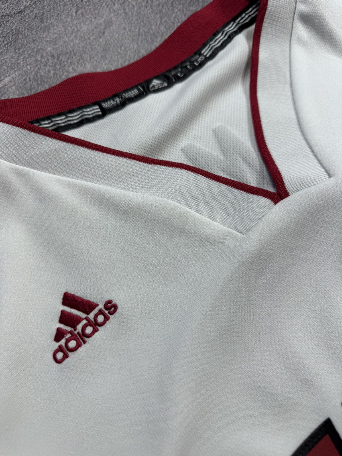 Adidas Miami Heat LeBron James #6 Adidas NBA Jersey — Vintage Heat Size US L / EU 52-54 / 3 - 6 Thumbnail