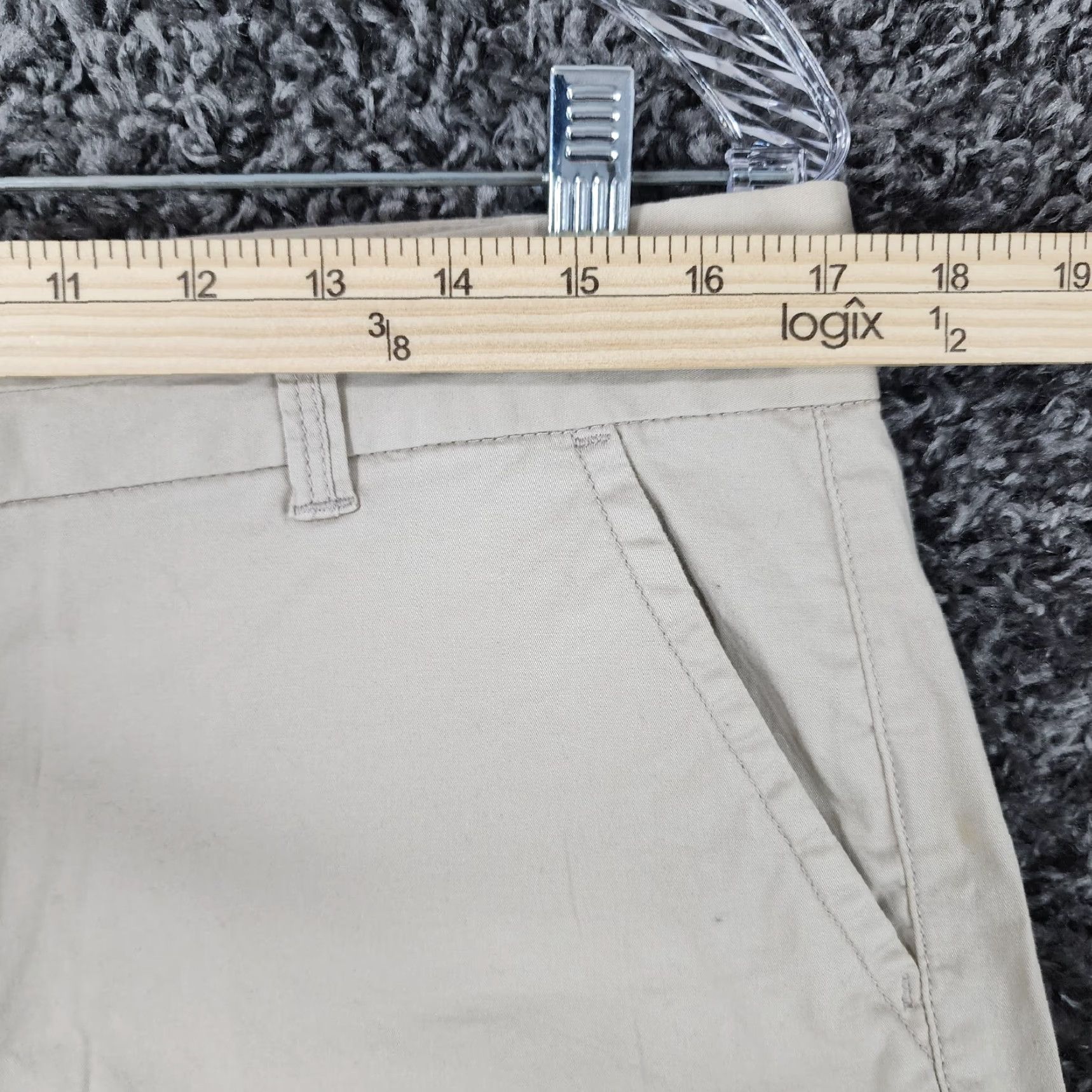 Calvin Klein Calvin Klein Short Shorts Women Beige Size 12 Regular Waist 34 in Chino 90s? Not specified. Size 34" / US 12 / IT 48 - 4 Thumbnail