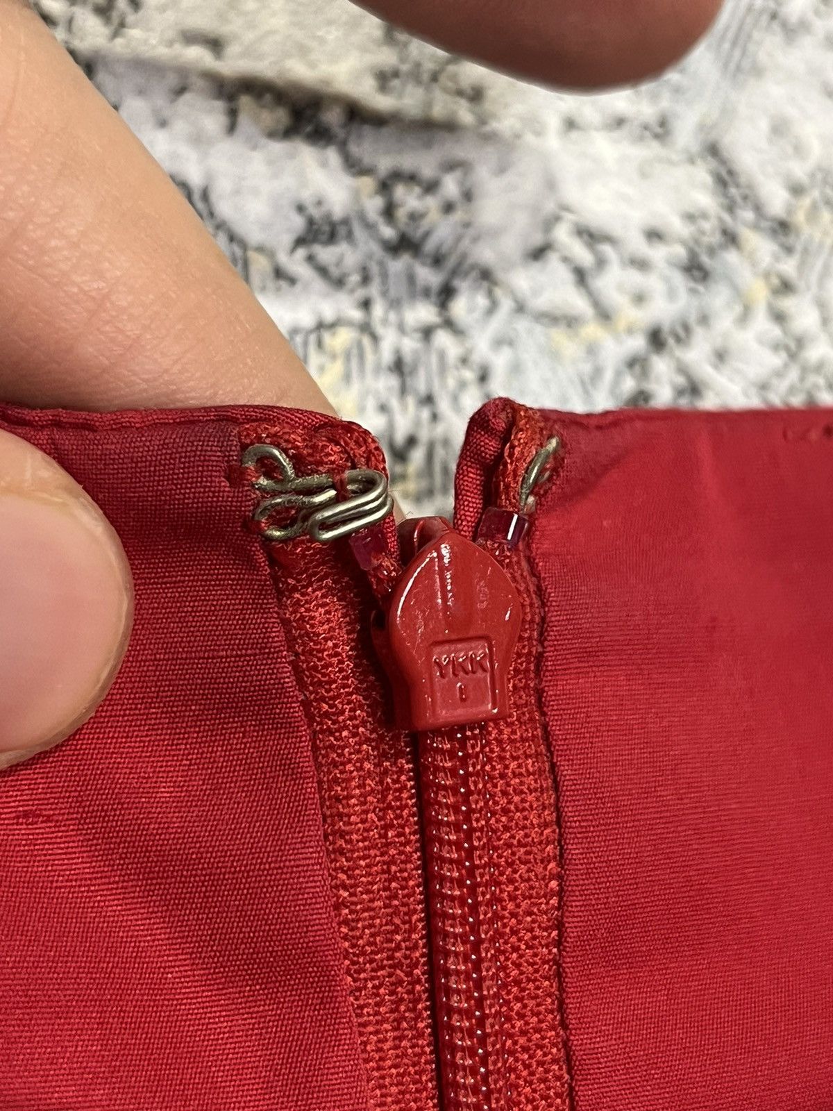 Saint Laurent Paris Vintage Yves Saint Laurent Women’s Midi Red Skirt Size FR 40 Size 28" / US 6 / IT 42 - 7 Thumbnail