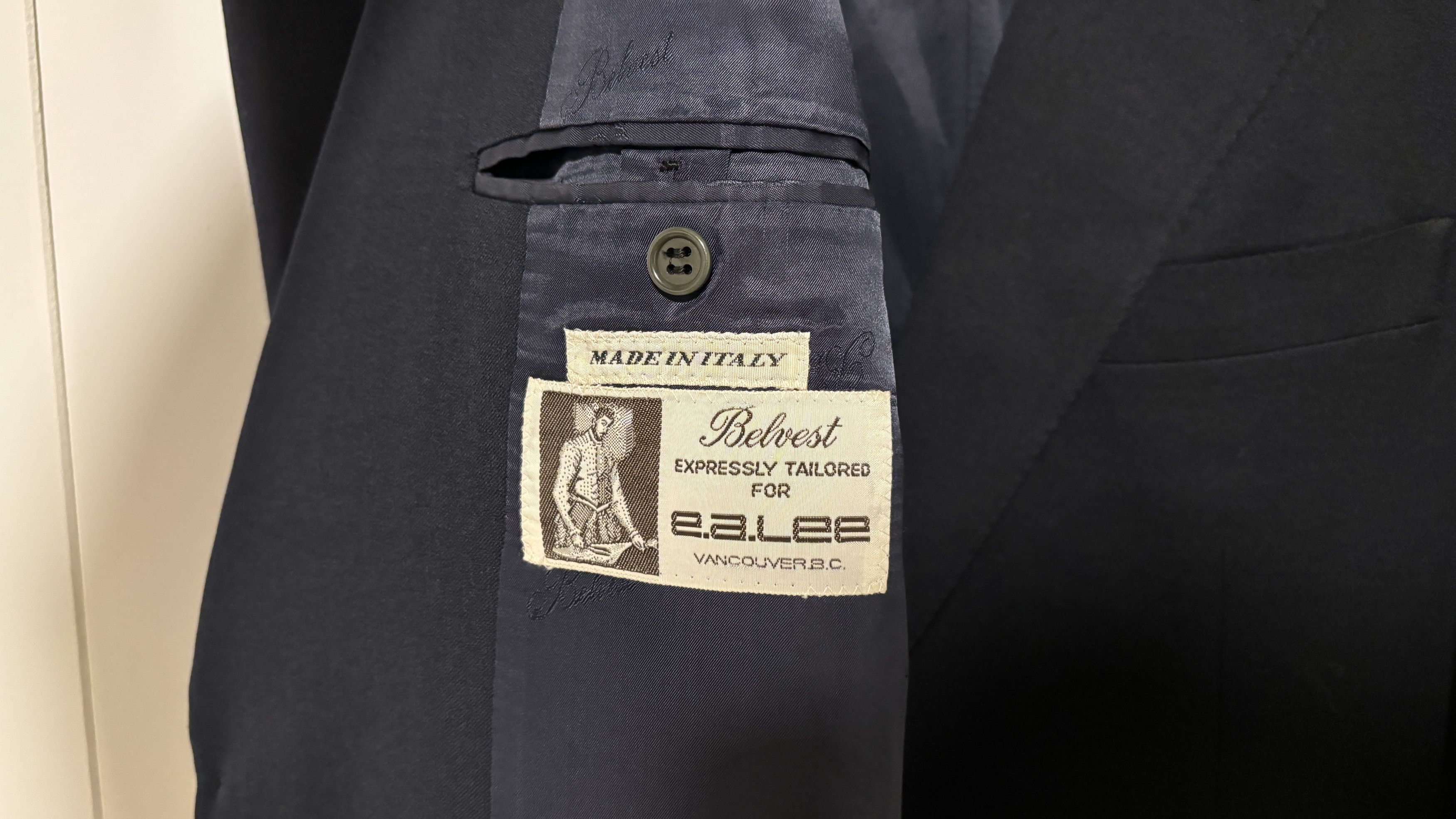 Belvest Belvest Black Blazer Sport Coat with Gold Buttons 38-40 Size 40R - 10 Thumbnail