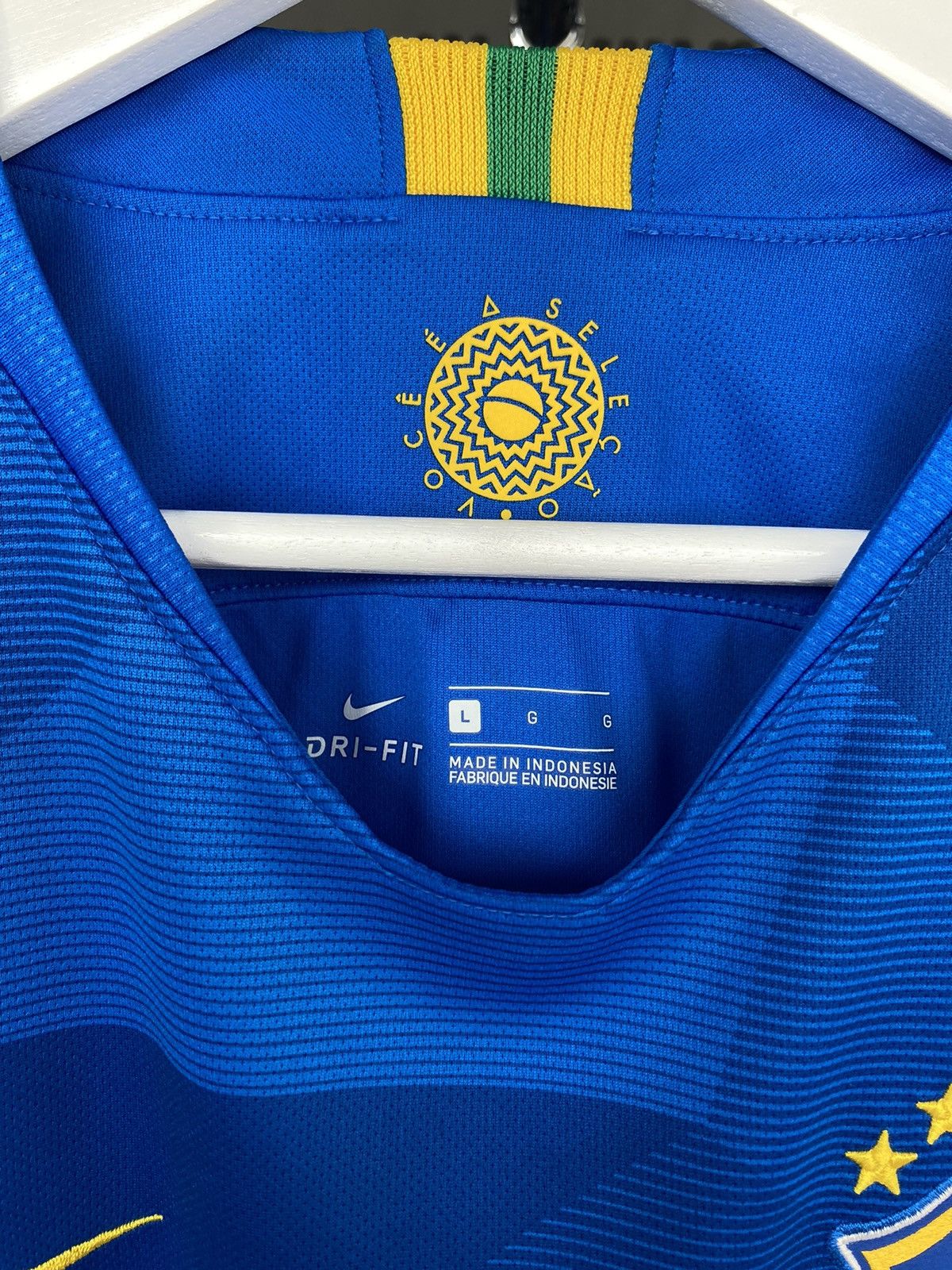 Vintage 2018/19 NIKE BRASIL AWAY SOCCER SHIRT JERSEY Size US L / EU 52-54 / 3 - 5 Thumbnail