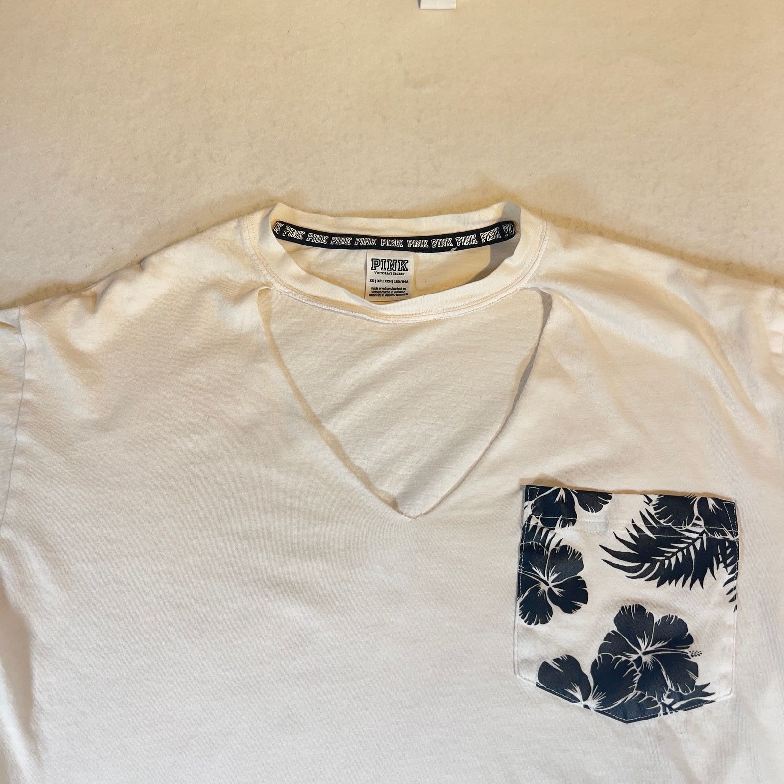 Pink Pink by Victoria Secret Woman XS Long Sleeve TShirt Tropical Size ONE SIZE - 3 Thumbnail