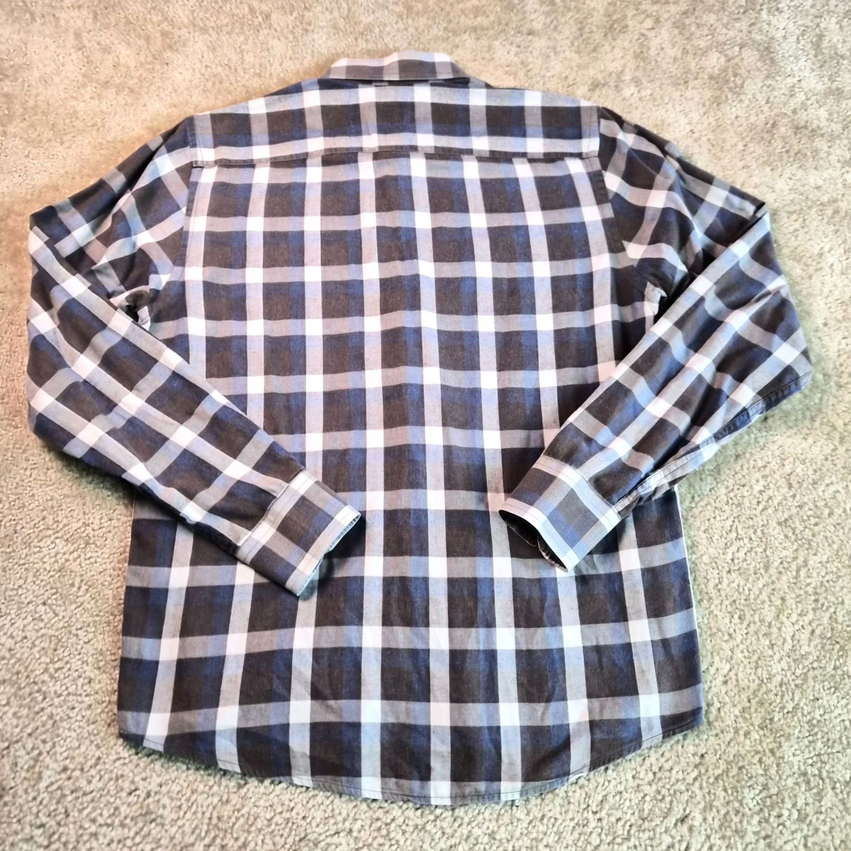 UNTUCKit UNTUCKit Long Sleeve Button Flannel Shirt Mens Medium Slim Fit Gray Plaid G004 Size US M / EU 48-50 / 2 - 6 Thumbnail