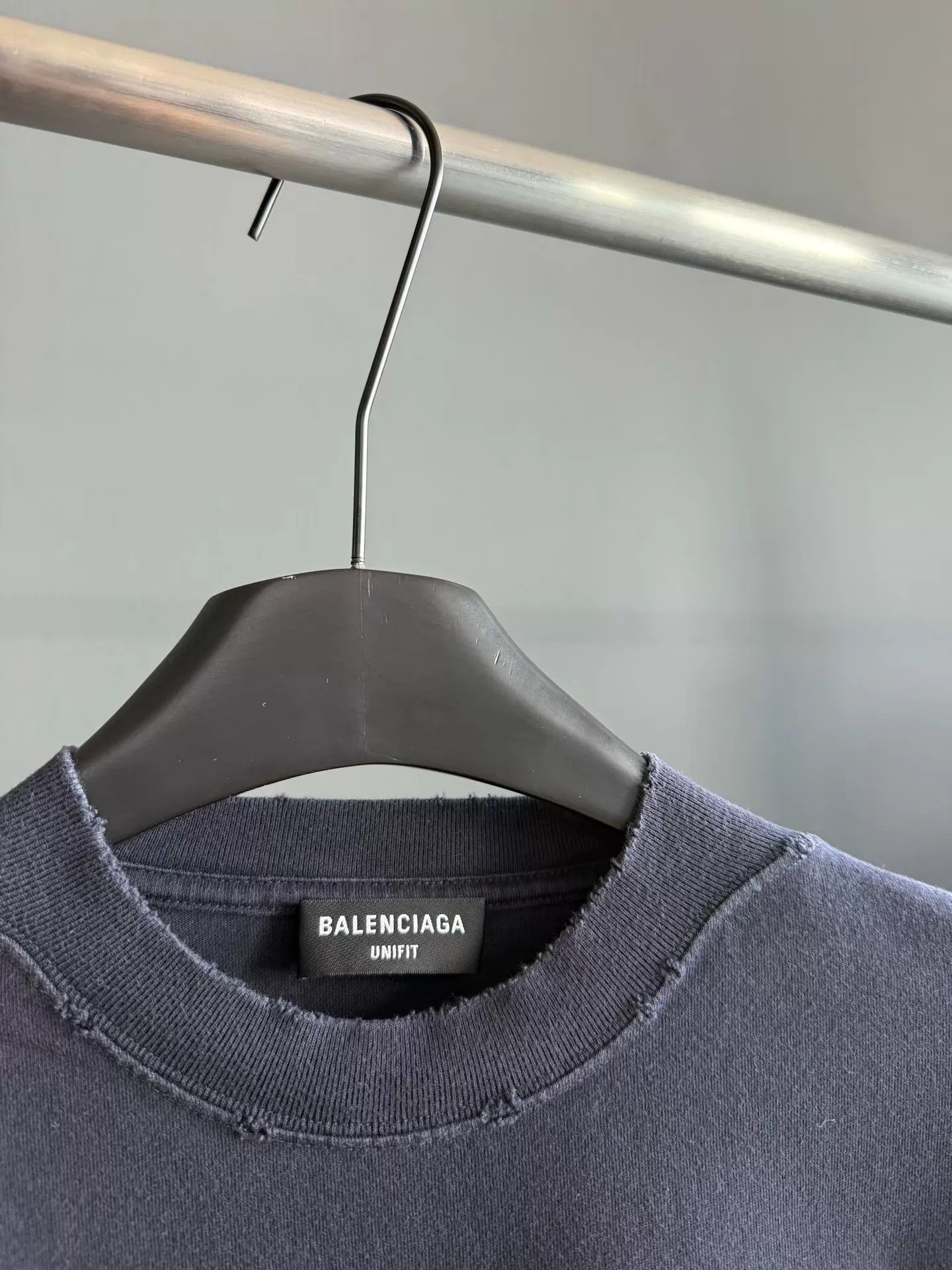 Balenciaga Balenciaga No Comment Crack Print Distressed Ripped S/S T XS Size XS / US 0-2 / IT 36-38 - 3 Thumbnail