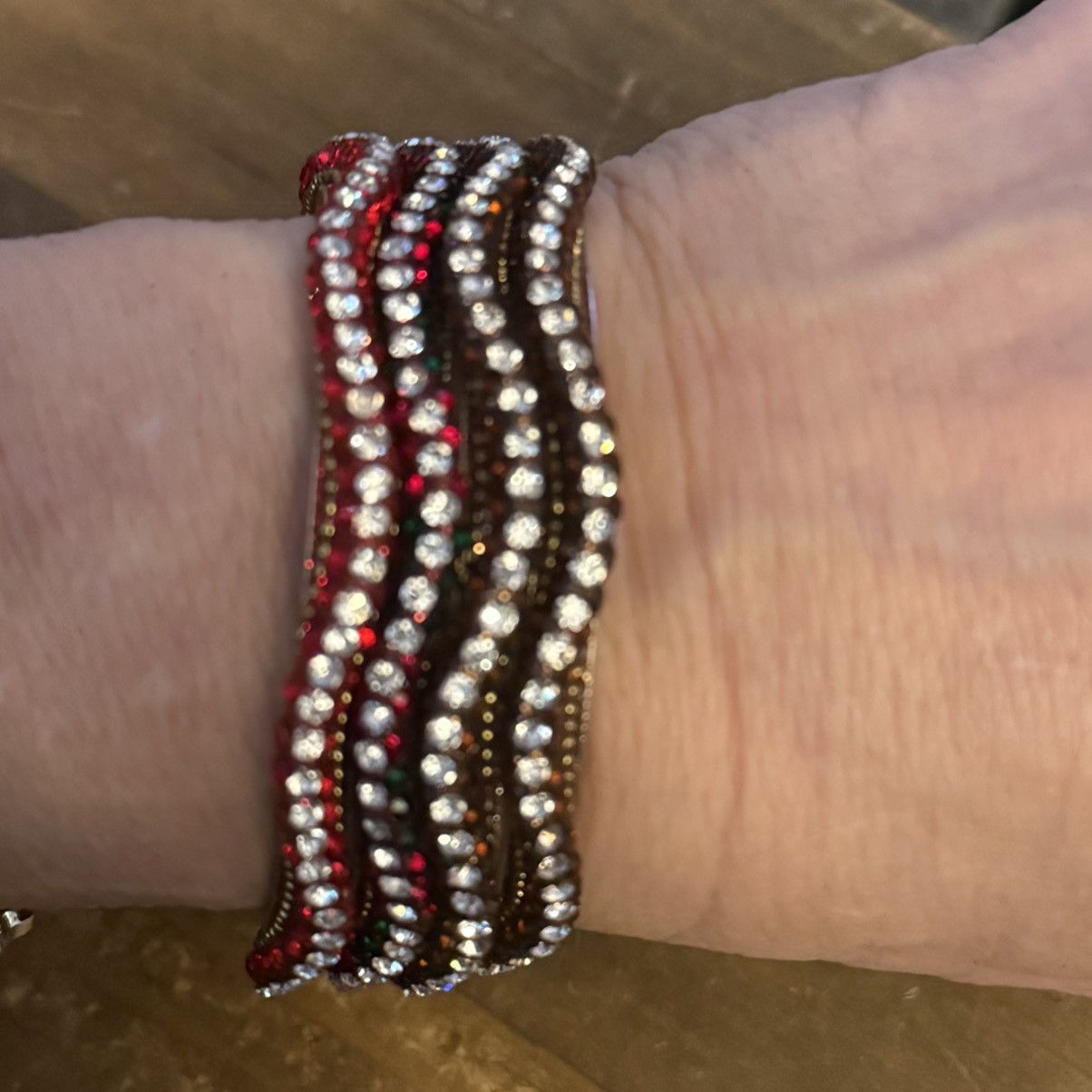Other Assorted multicolor wavy rhinestone bangle bracelets Size ONE SIZE - 4 Thumbnail