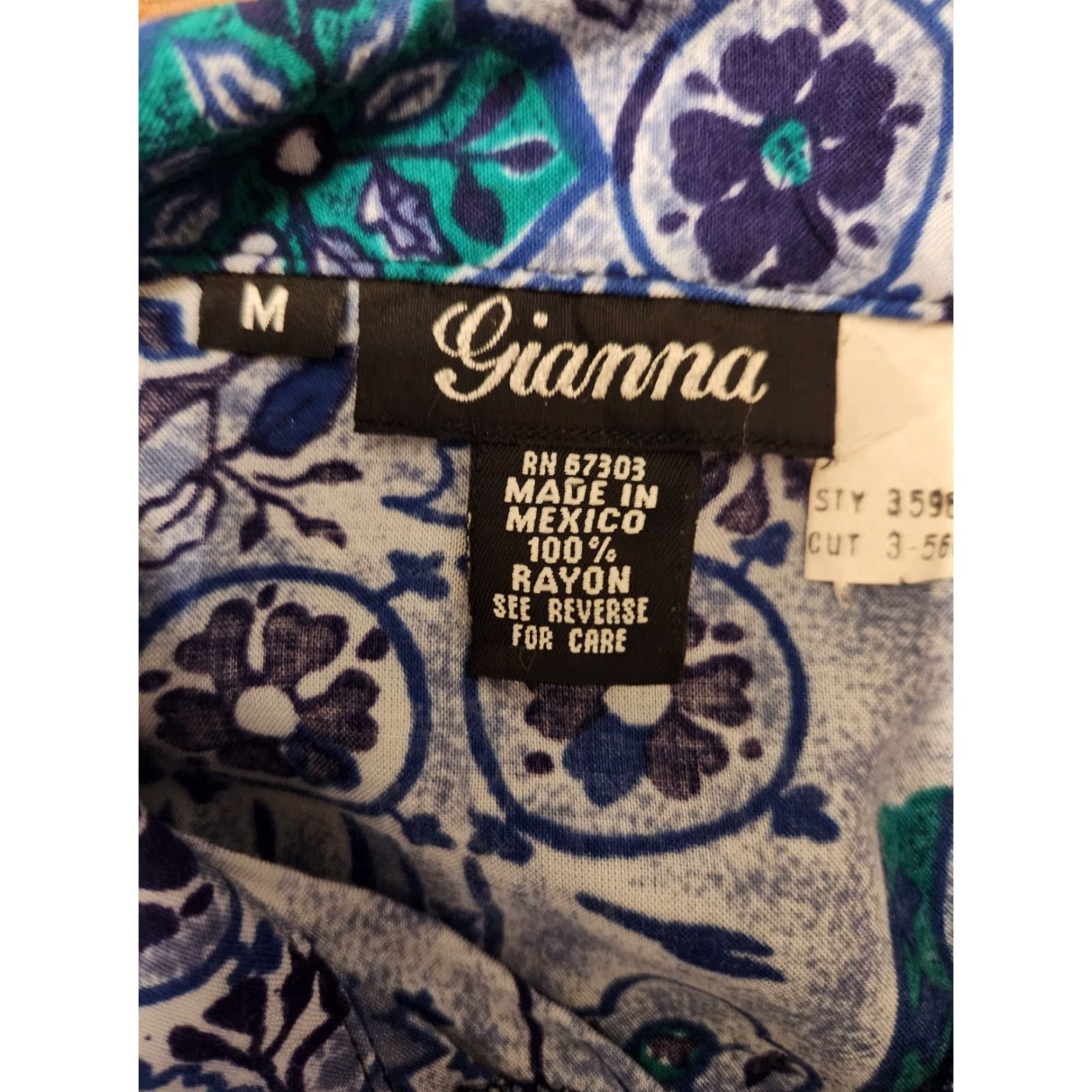 Vintage VINTAGE Gianna Shirt Adult M Blue Floral Print 1980s Hawaiian Top with Shoulder Pads Womens Size M / US 6-8 / IT 42-44 - 6 Thumbnail