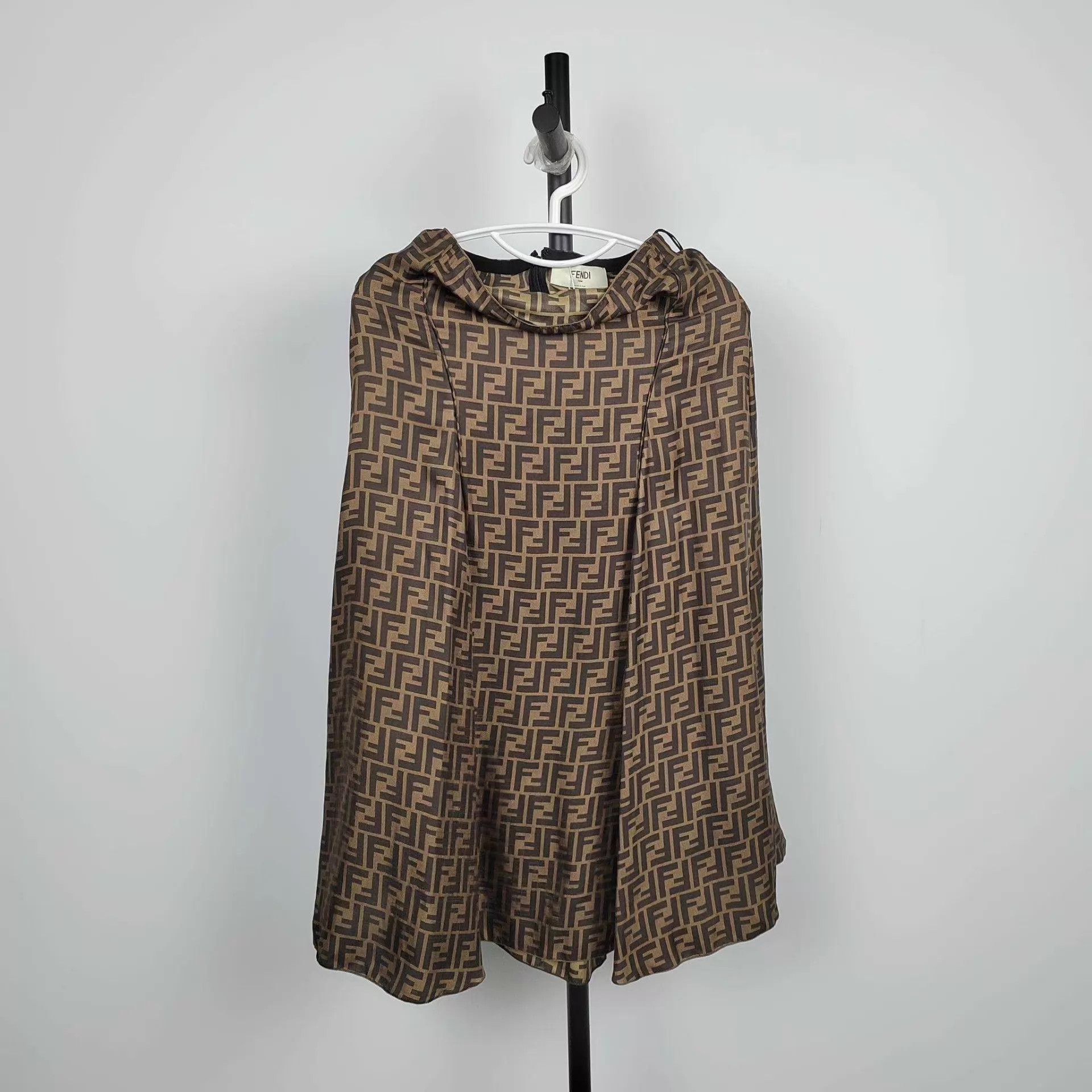 Fendi Fendi FF 95 New Silk Dress 38 Size 26" / US 2 / IT 38 - 1 Thumbnail