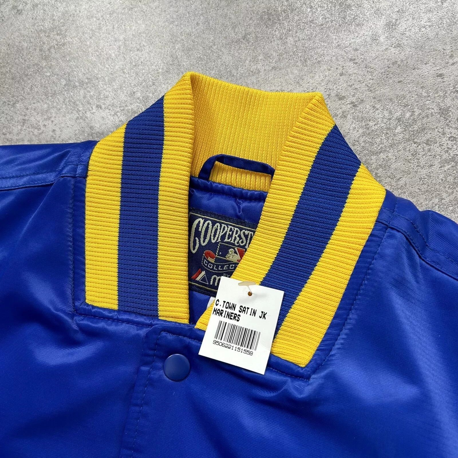SEATTLE MARINERS MAJESTIC COOPERSTOWN SATIN JACKET SIZE M
