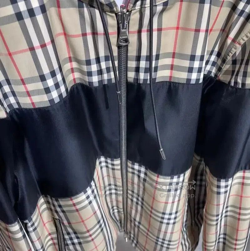 Burberry Burberry Men's Red Cotton Hooded Jacket. Size US M / EU 48-50 / 2 - 5 Thumbnail