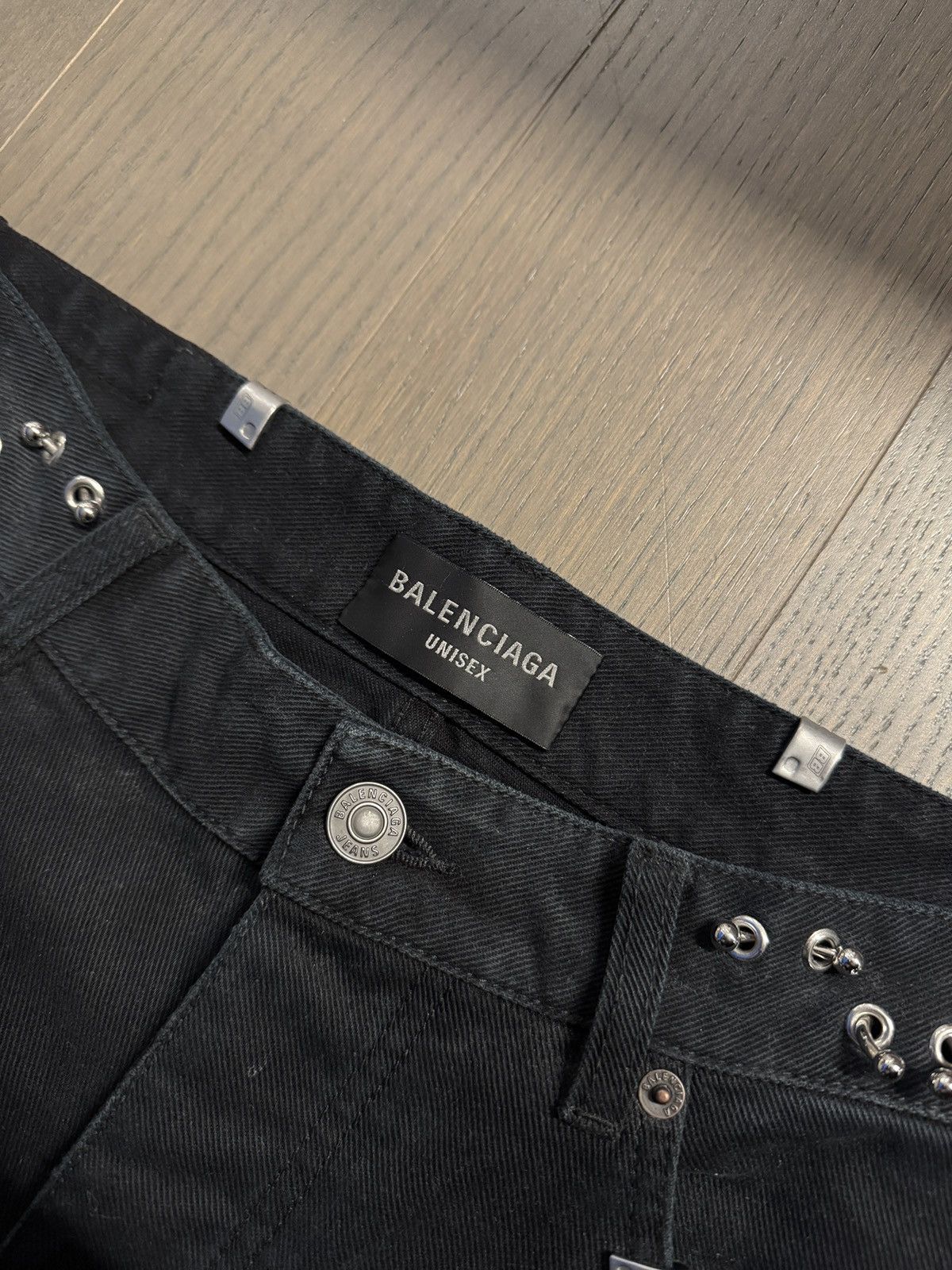 Balenciaga Balenciaga Pierced Baggy Jeans Size US 32 / EU 48 - 4 Thumbnail