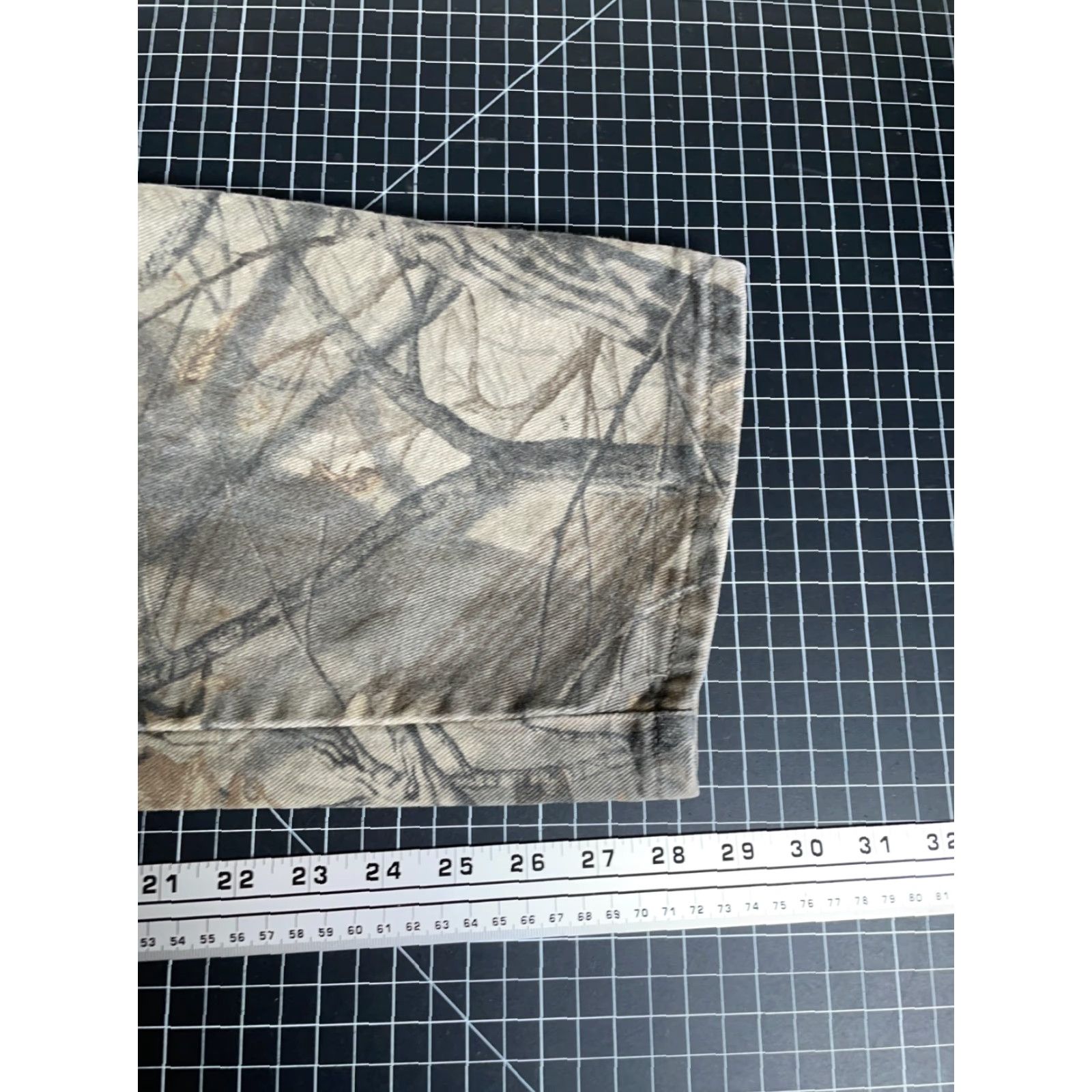 Wrangler VINTAGE Wrangler Jeans Men's 34 x 28 RealTree Hardwoods Camouflage Green 90s Wrangler 5-Pocket Denim Jeans Men Size US 34 / EU 50 - 6 Thumbnail