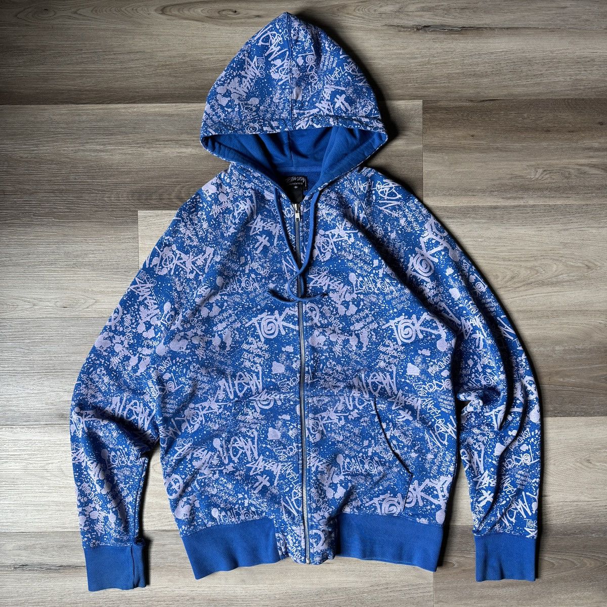 トップス stussy 00s hoodie navy y2k Vintage 00s Rare Y2K Blue Stussy London Skull Skate Jumper