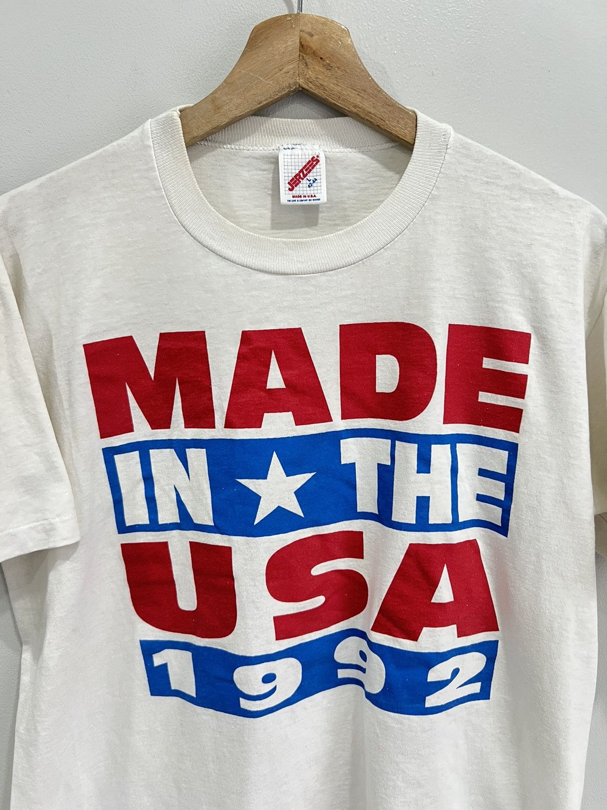 Vintage Vintage Made In The Usa 1992 Tee Shirt Size US L / EU 52-54 / 3 - 3 Thumbnail