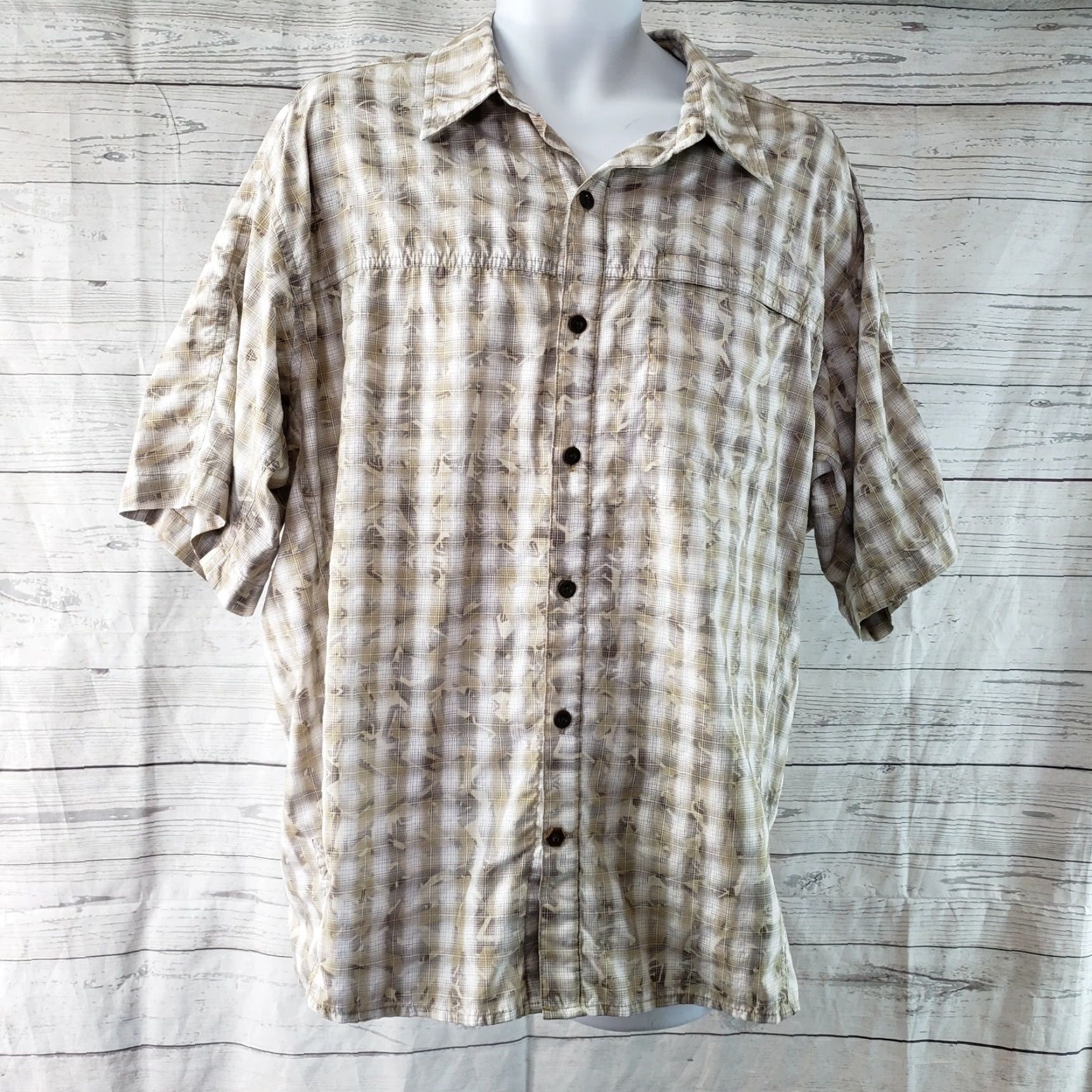 Mountain Hardwear VINTAGE Mountain Hardwear Mens Button Front Shirt Sz 2XL Gray Tan Short Sleeve Size US XXL / EU 58 / 5 - 2 Thumbnail