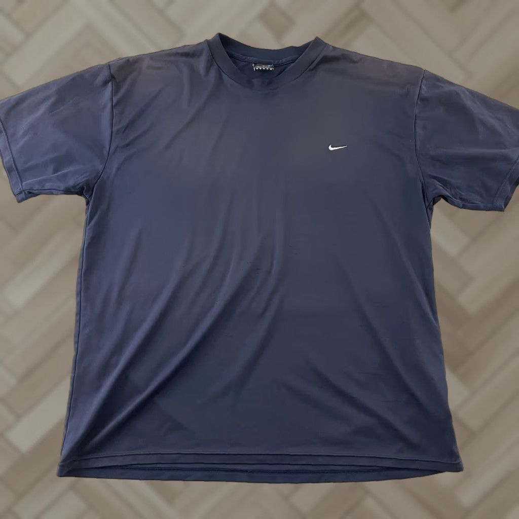 Nike VINTAGE Nike Essential Check Short Sleeve T-Shirt Blue XL Mens USA Pattern Check Shirt Nike Essential Check USA Made in USA Size US XL / EU 56 / 4 - 1 Thumbnail