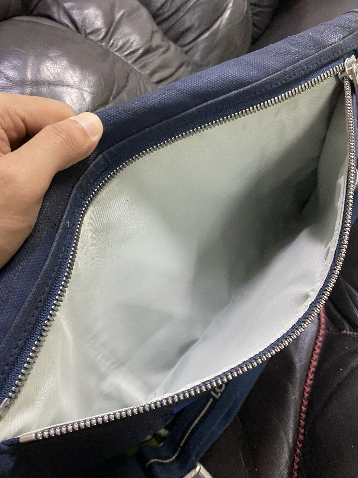 Louis Vuitton Authentic Louis Vuitton LV cup Mssenger bag STICKY Size ONE SIZE - 20 Thumbnail