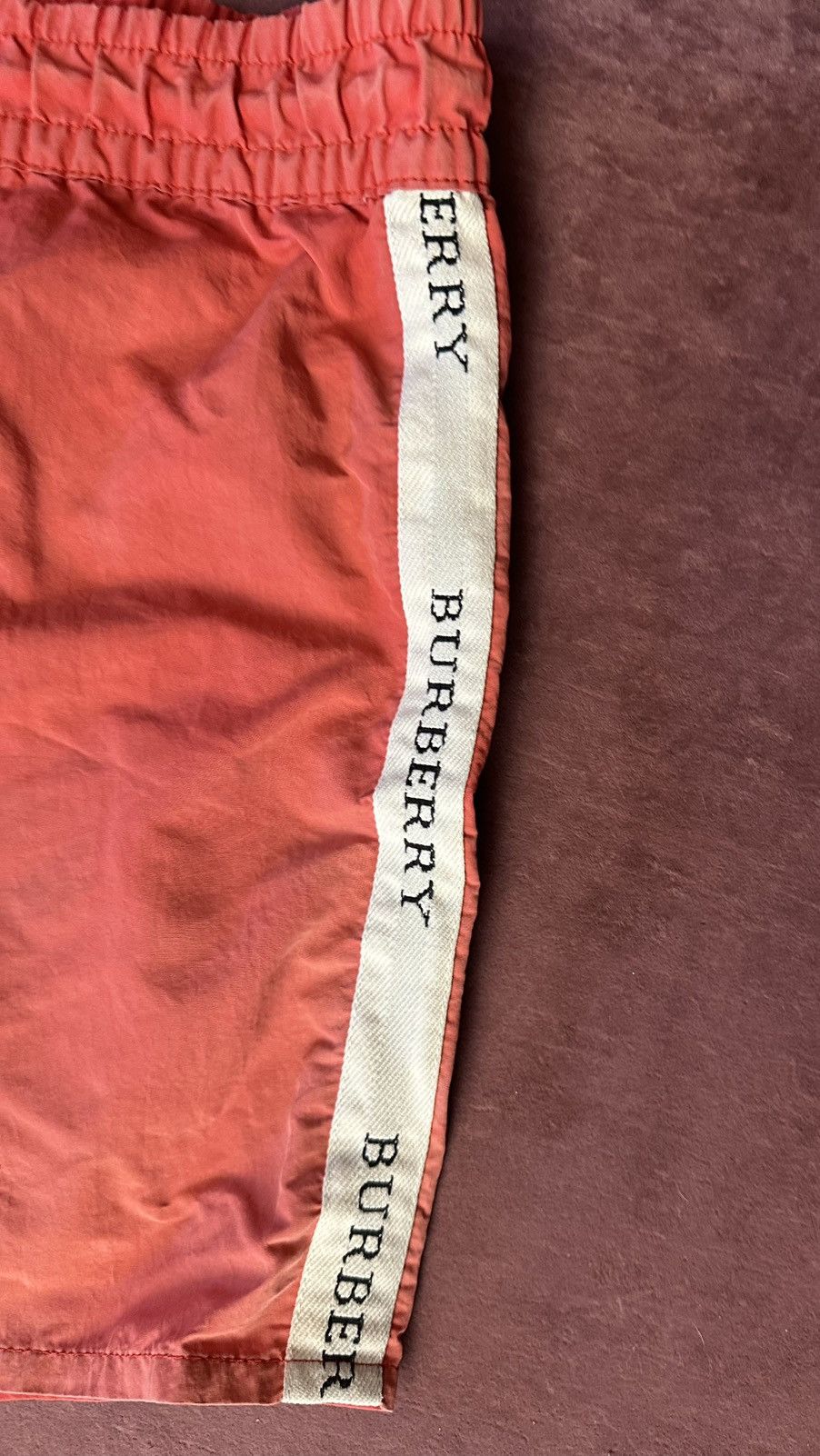 Burberry Burberry shorts size 2XL red vintage Size US 42 / EU 58 - 4 Thumbnail