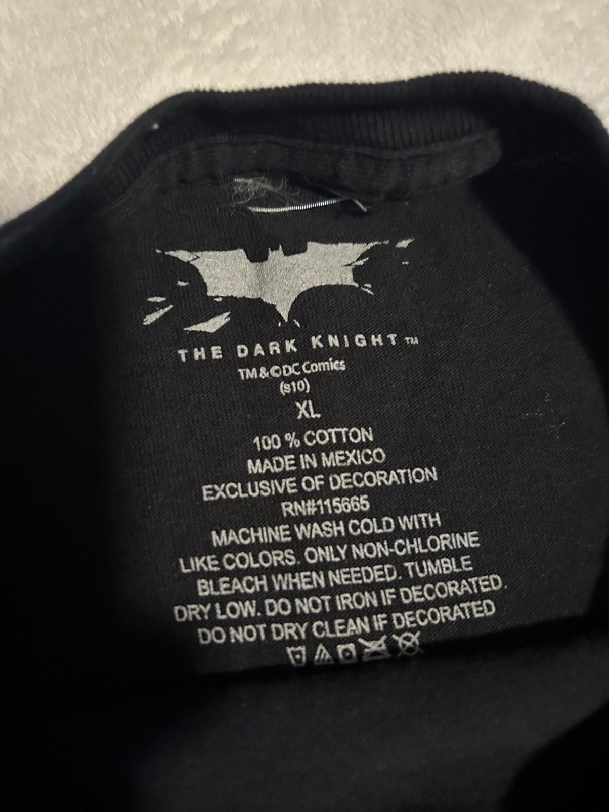 DC Comics Batman-The Dark Knight vintage t shirt w/ plastic logo Size US XL / EU 56 / 4 - 3 Thumbnail