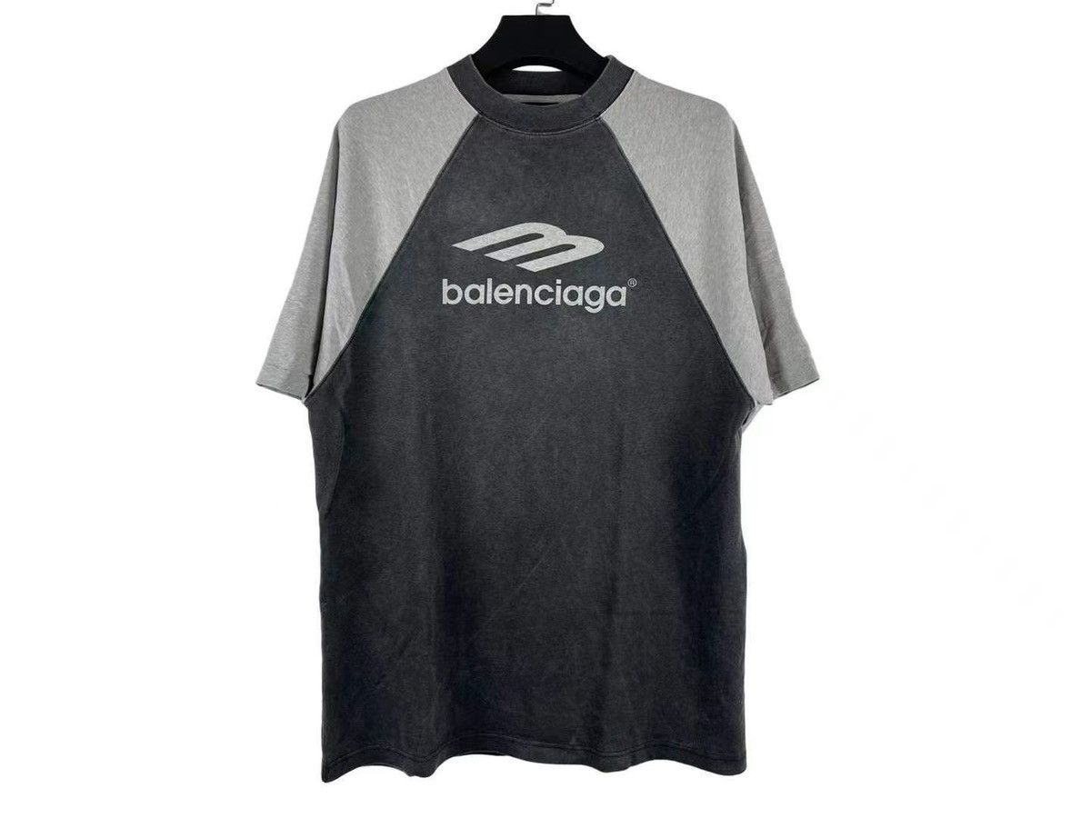 Balenciaga Balenciaga 3B Logo Oversized Tee Size US M / EU 48-50 / 2 - 1 Thumbnail